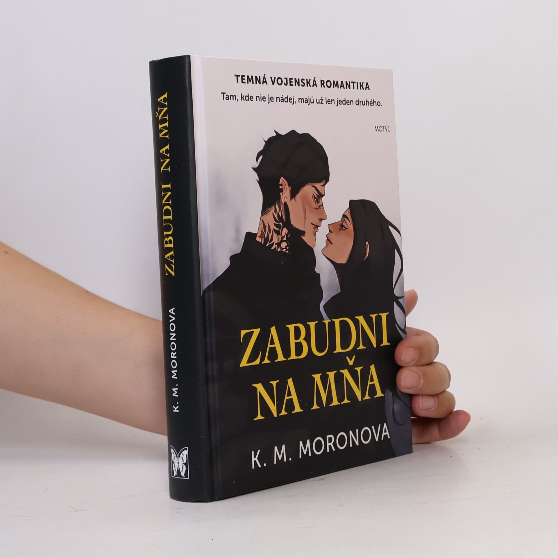 K M Moronova Zabudni na mňa