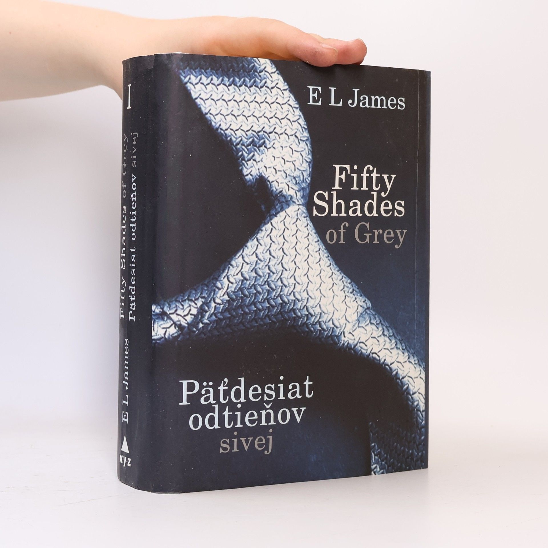 E L James Päťdesiat odtieňov sivej
