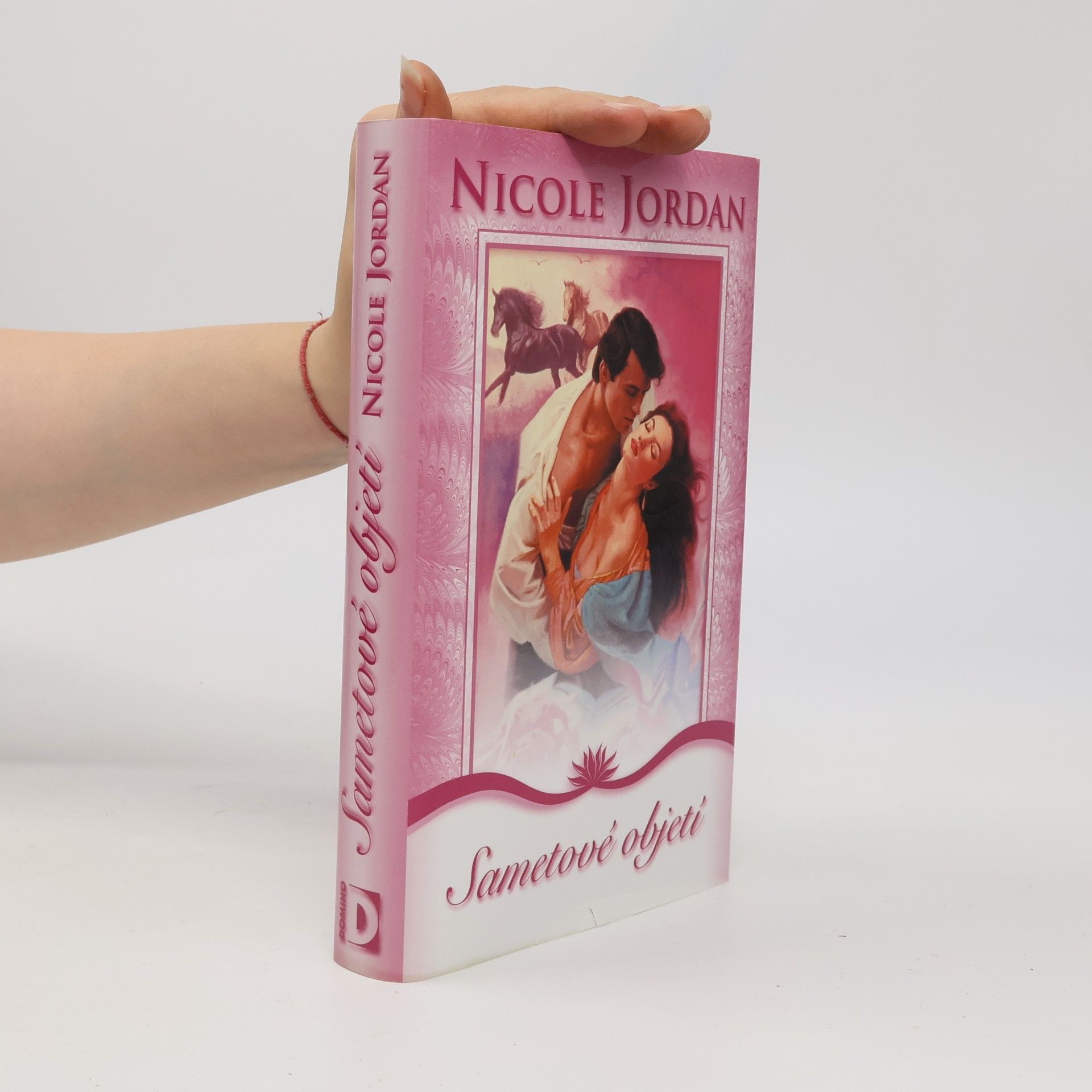 Nicole Jordan Sametové objetí