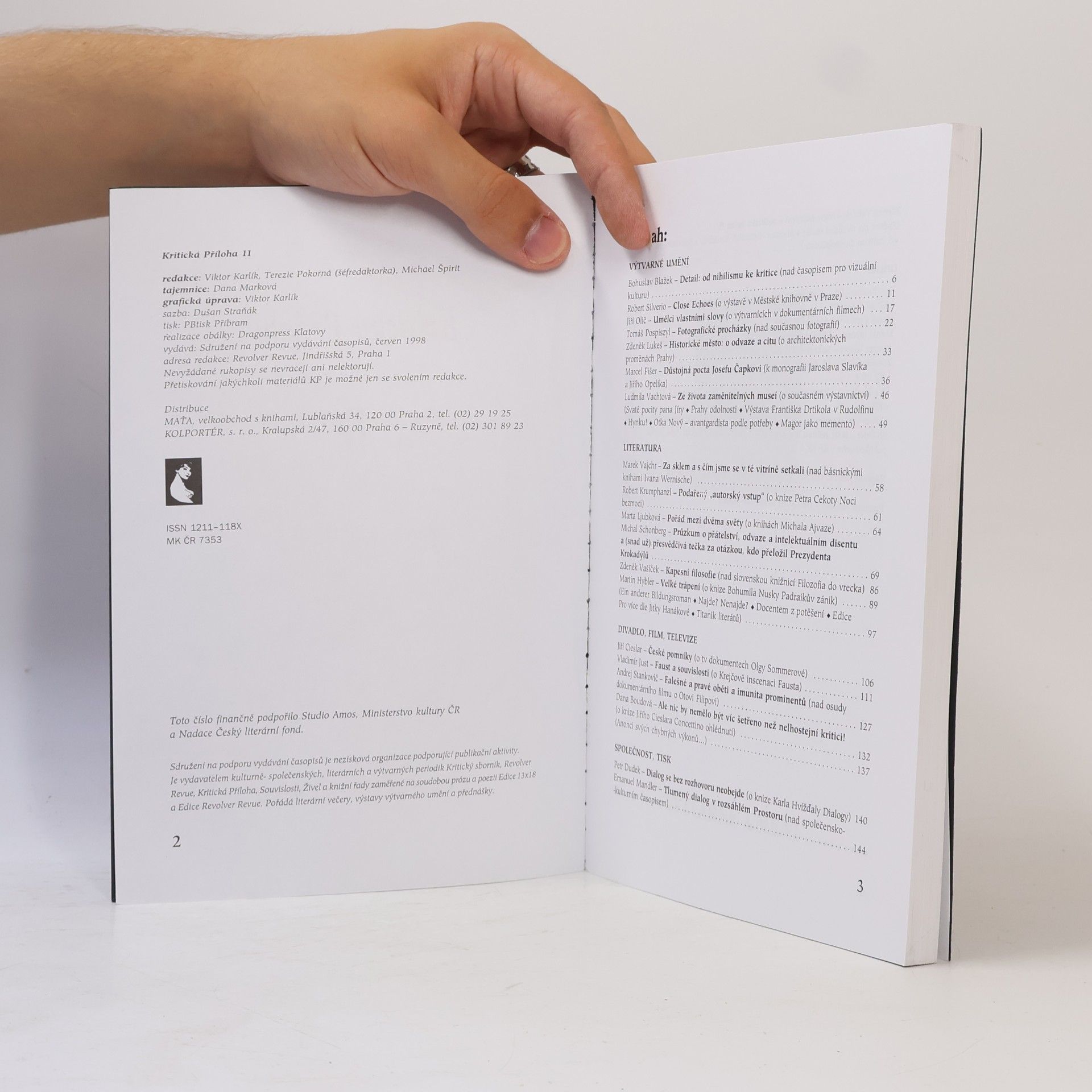 Autores varios Kritická Příloha 11., Revolver revue