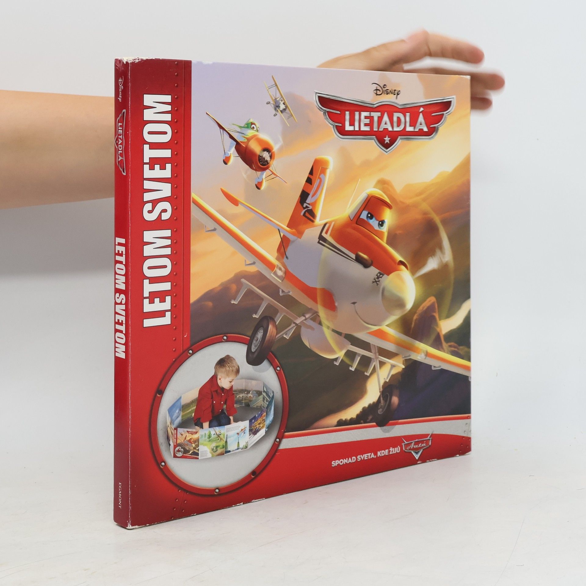 Elle D. Risco Lietadlá Letom svetom