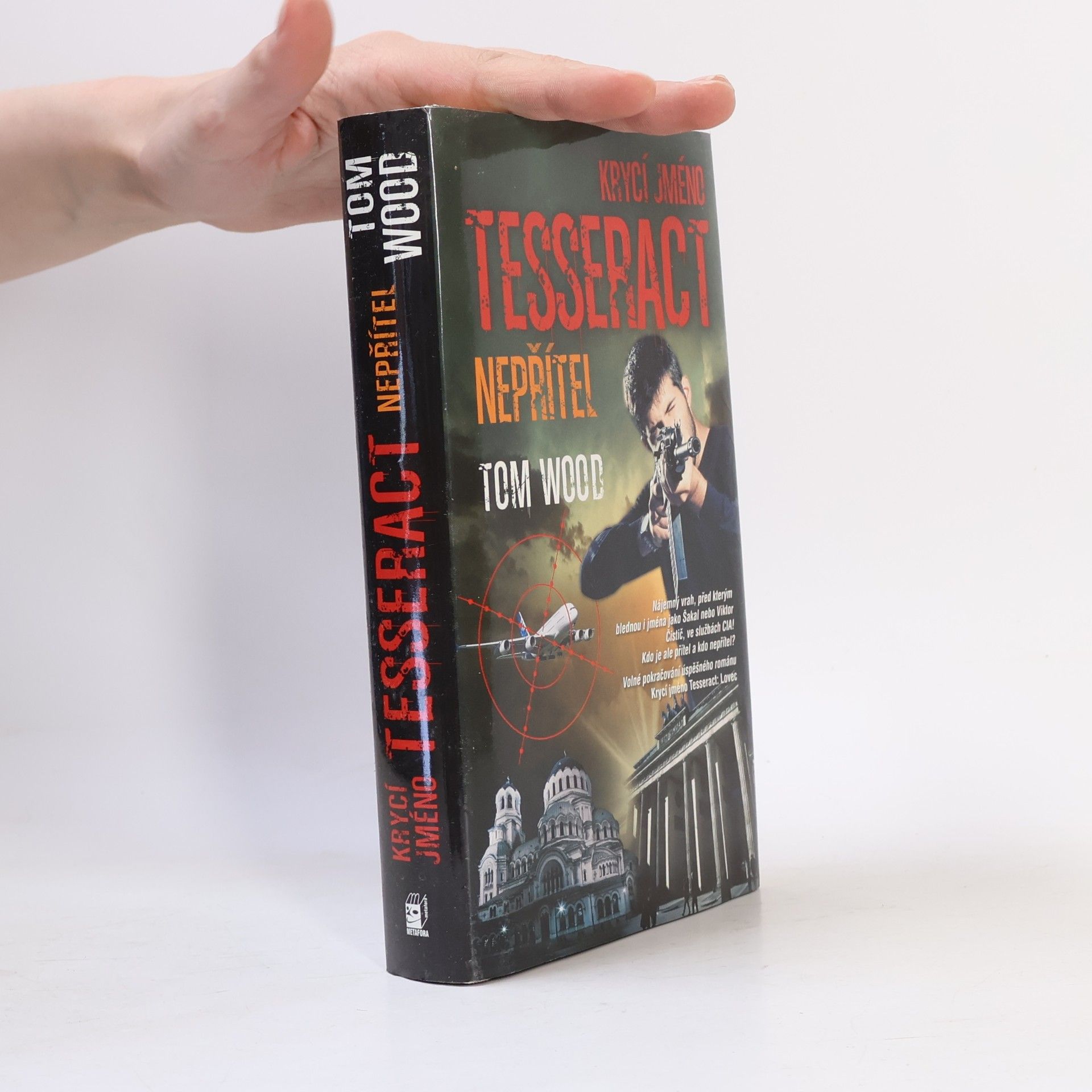 Tom Wood Krycí jméno Tesseract. Nepřítel