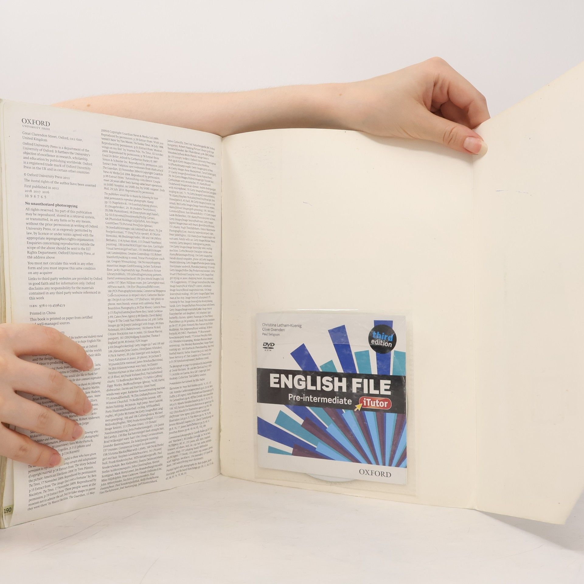 Christina Latham-Koenig English file. Pre-intermediate. Student's book