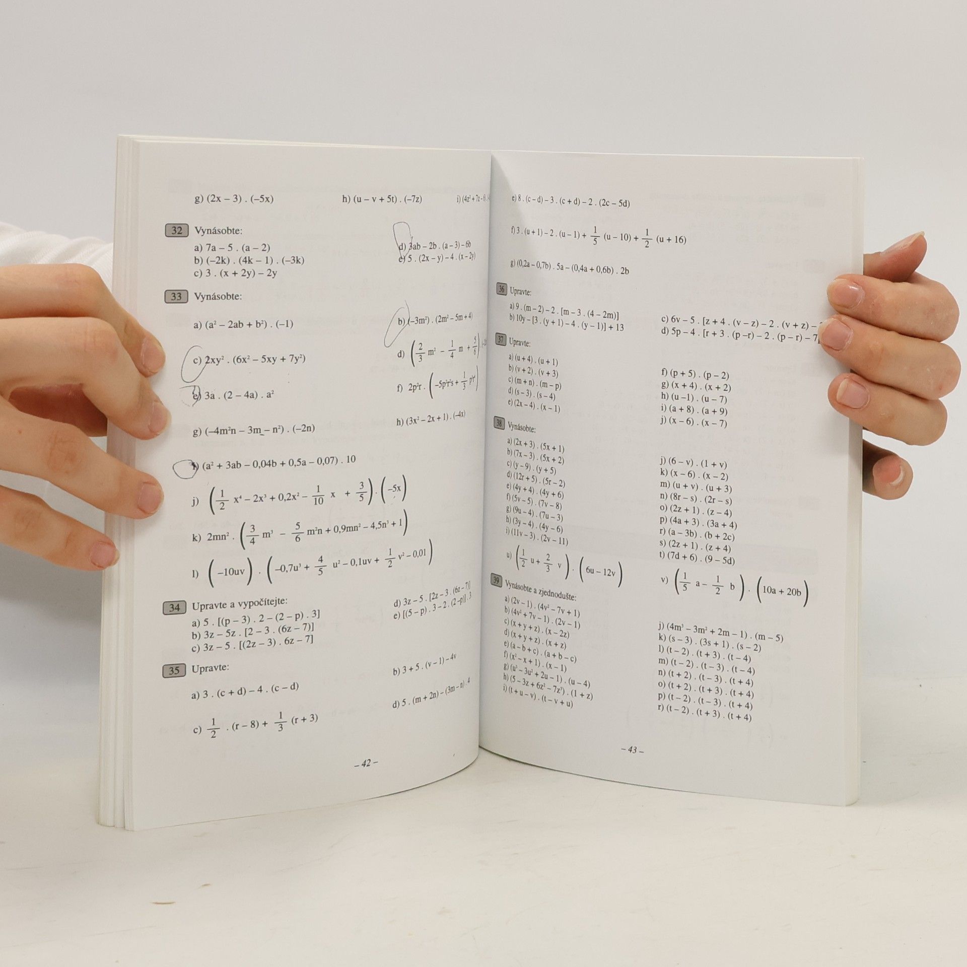 Emílie Ženatá Sbírka úloh z matematiky pro 8. ročník