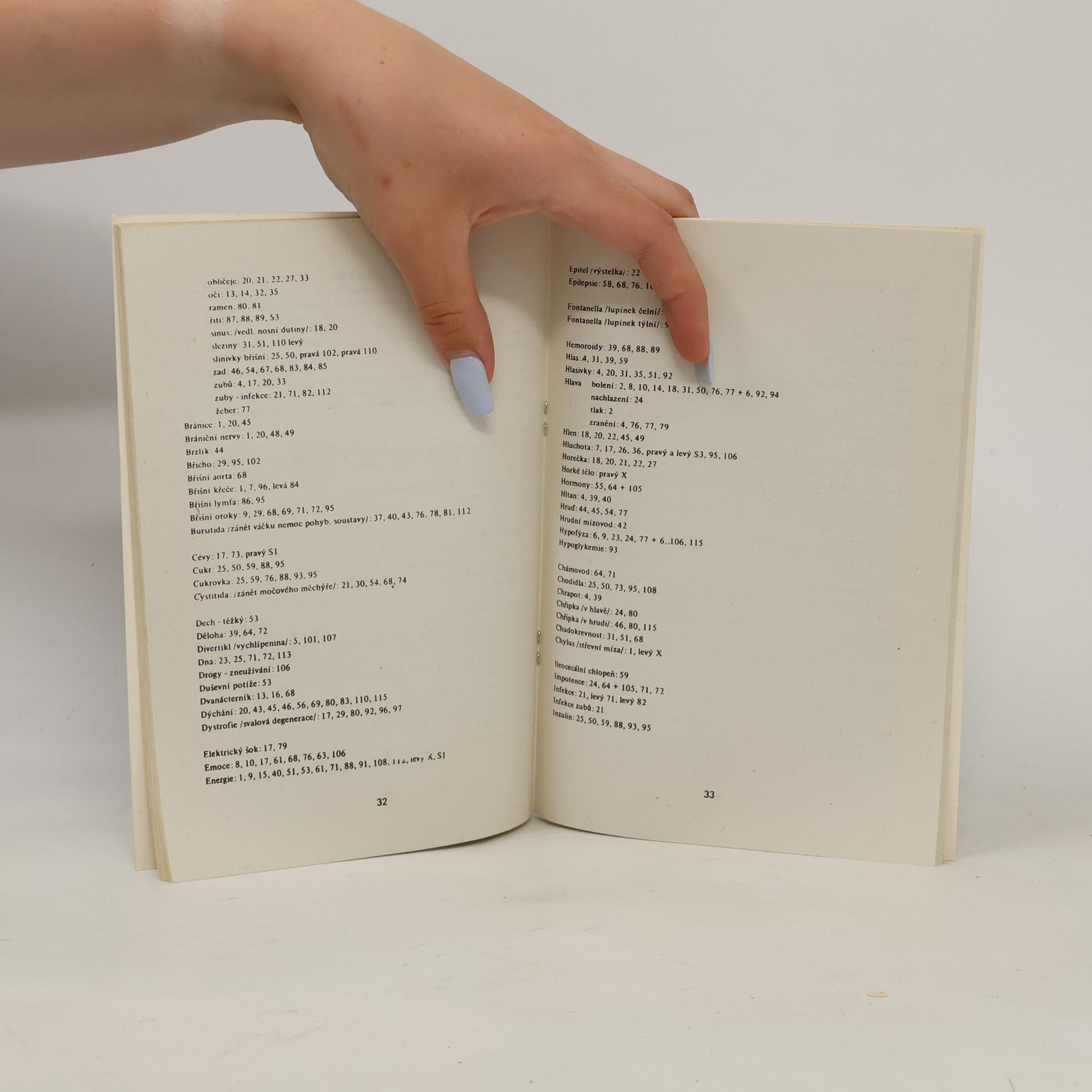 Autorenkollektiv Akupunktura a akupresura