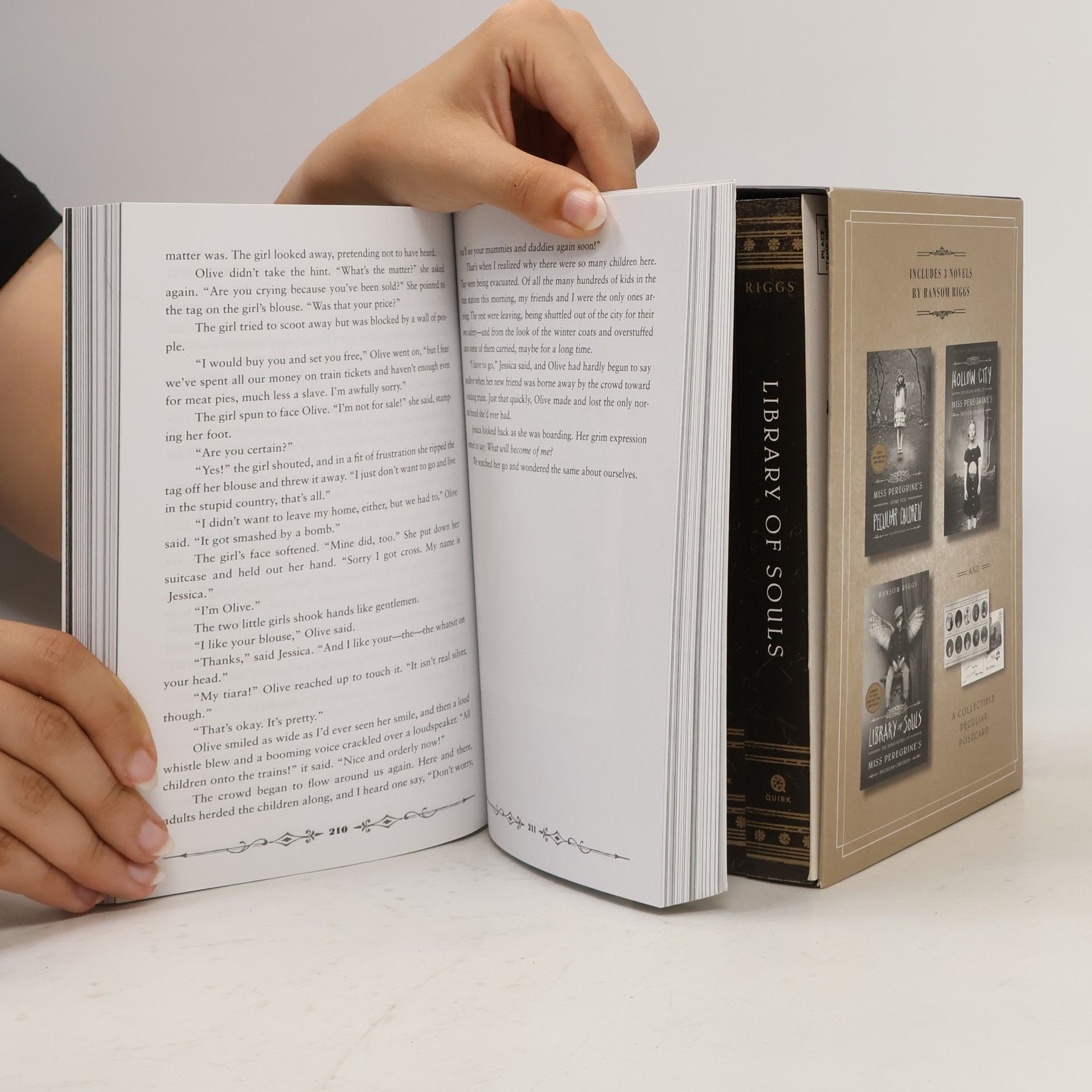 Ransom Riggs Miss Peregrine's Peculiar Children Boxed Set 1-3