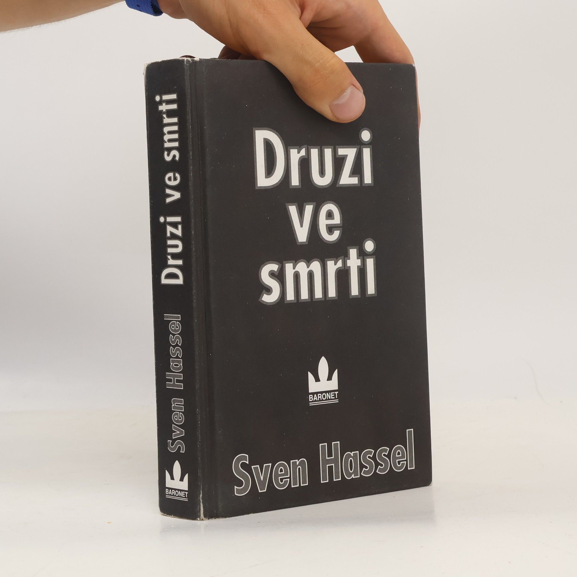 Sven Hassel Druzi ve smrti