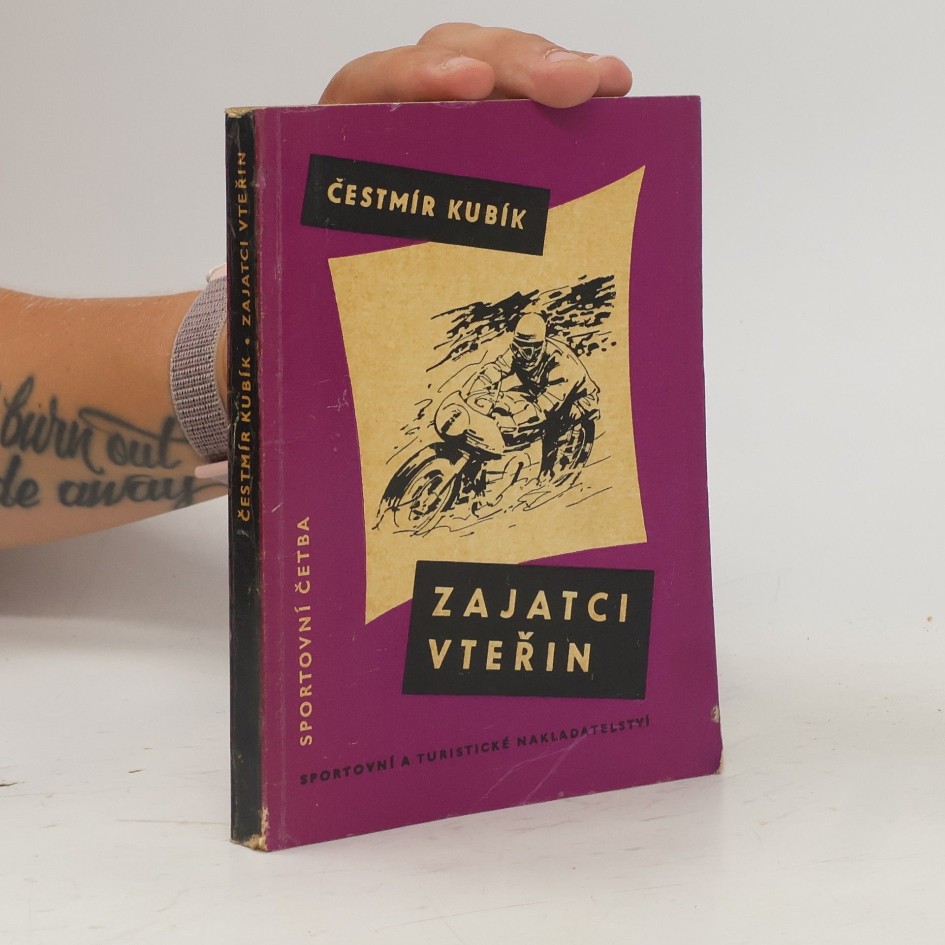 Čestmír Kubík Zajatci vteřin