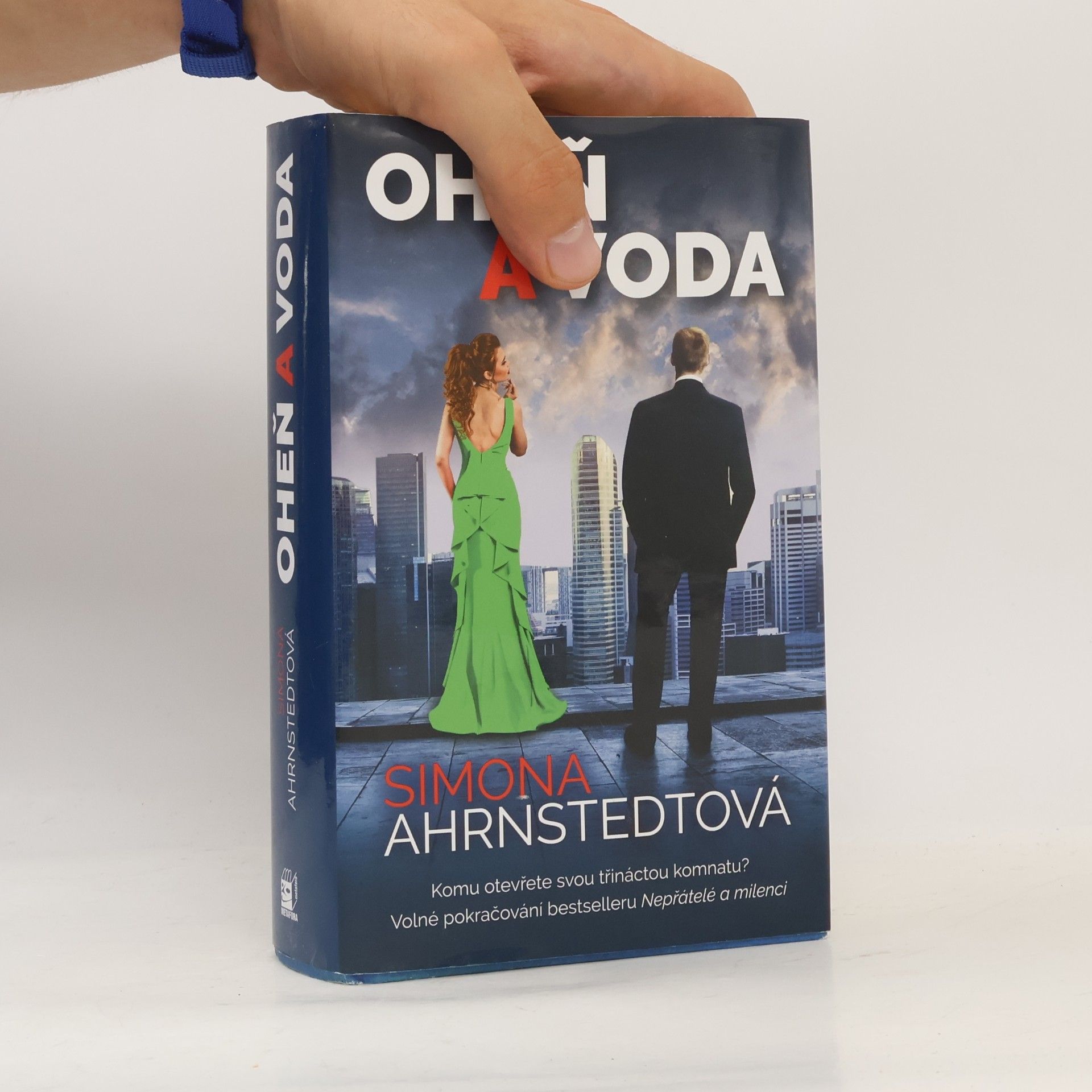 Simona Ahrnstedt Oheň a voda
