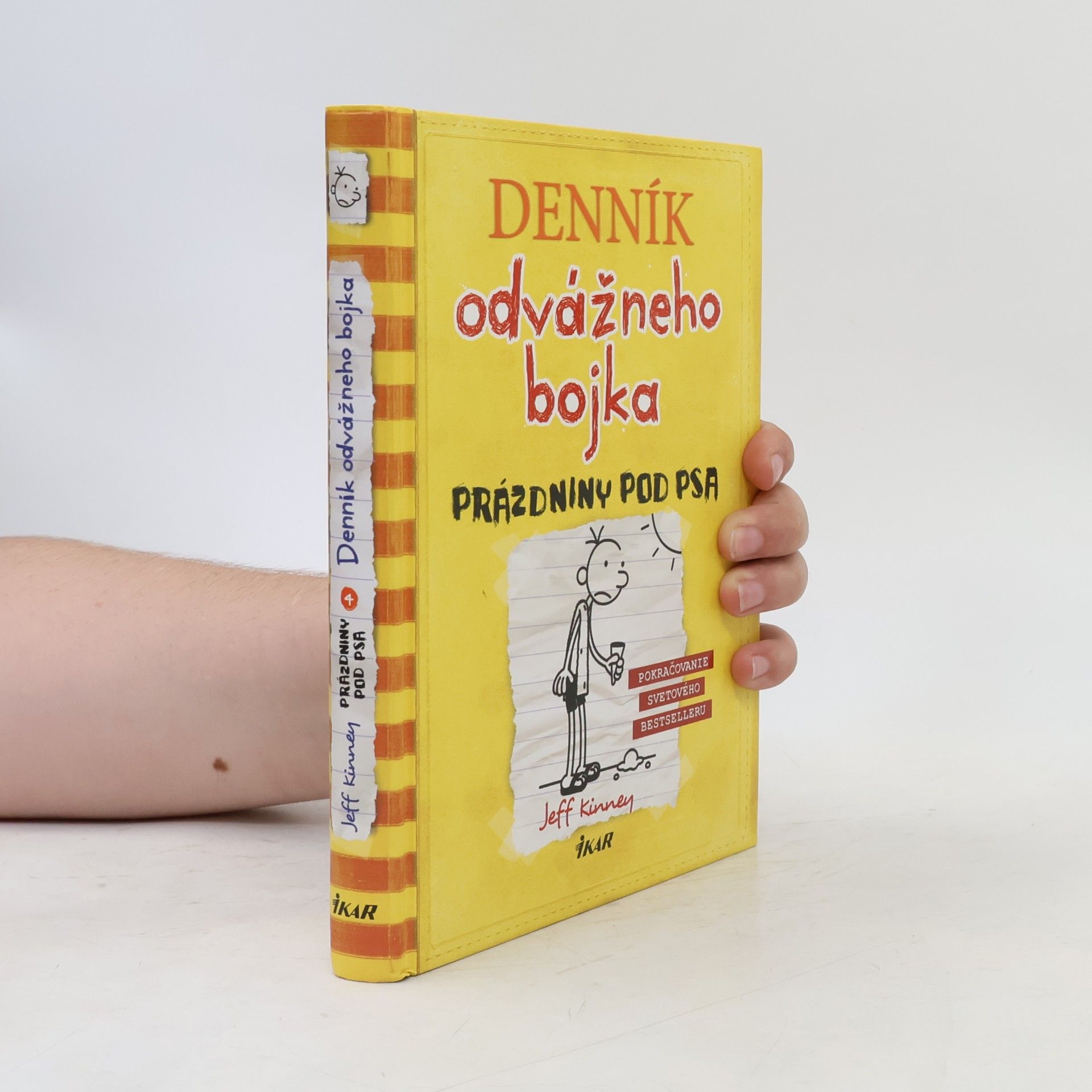 Jeff Kinney Denník odvážneho bojka 4: Prázdniny pod psa