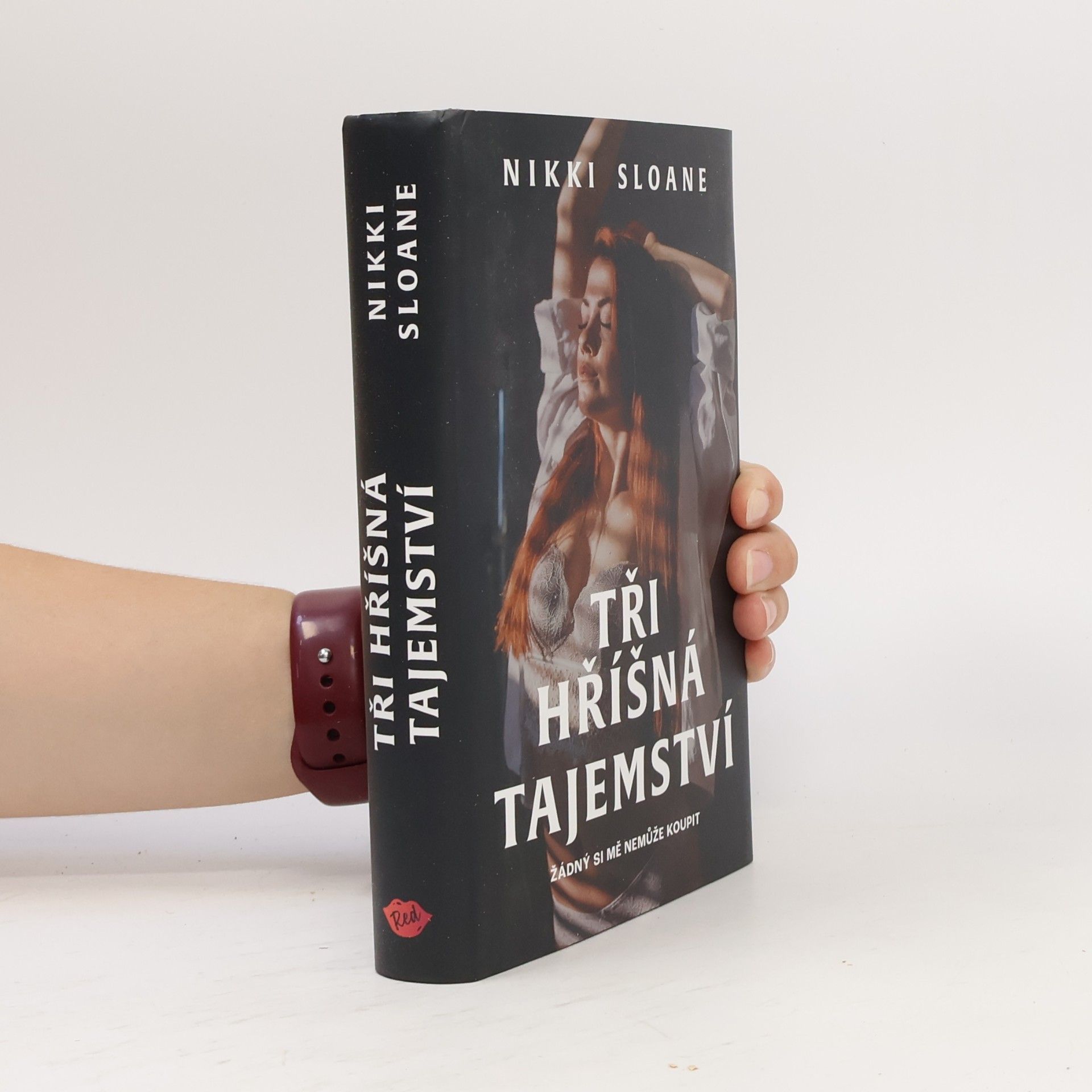 Nikki Sloane Tři hříšná tajemství