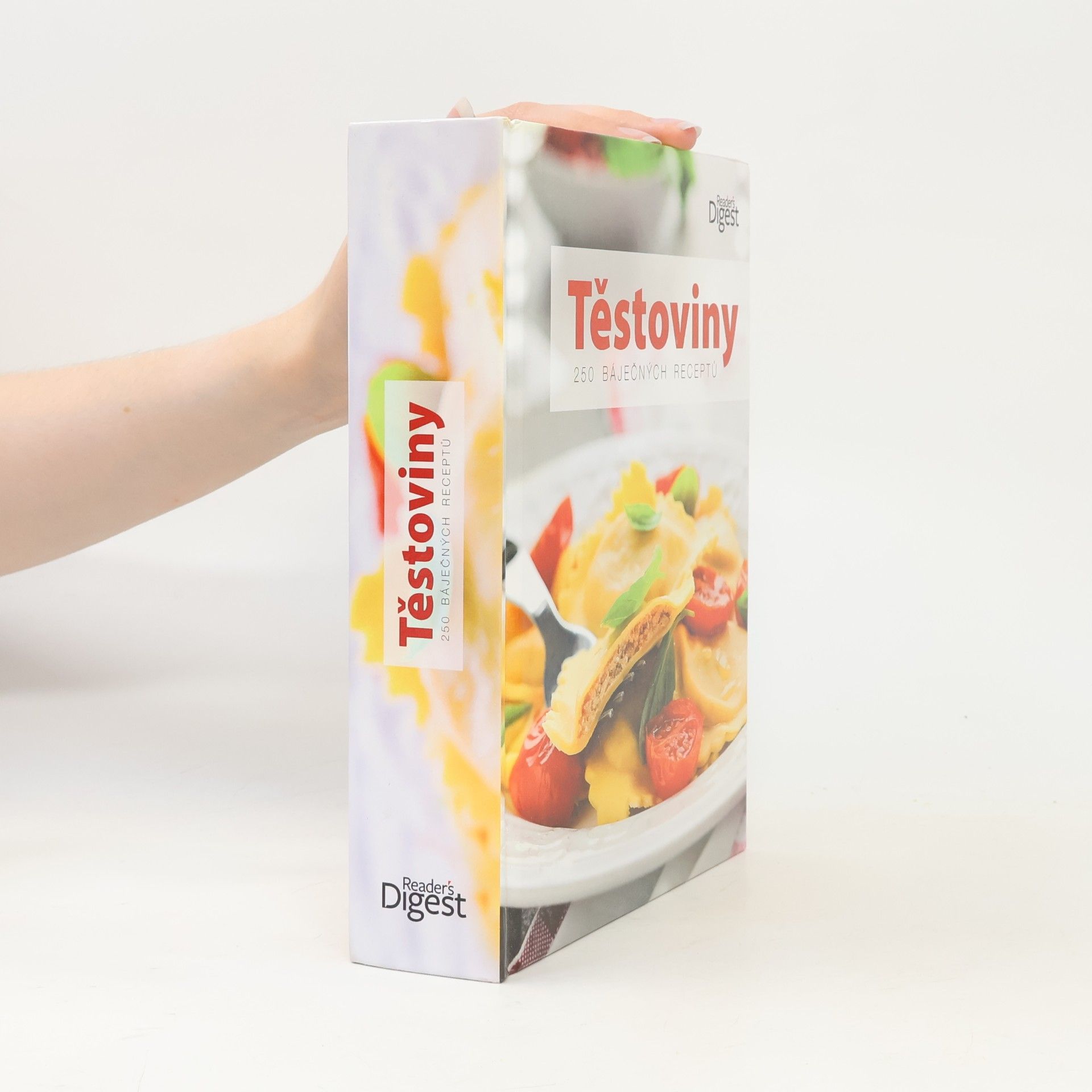 Autorenkollektiv Těstoviny. 250 báječných receptů