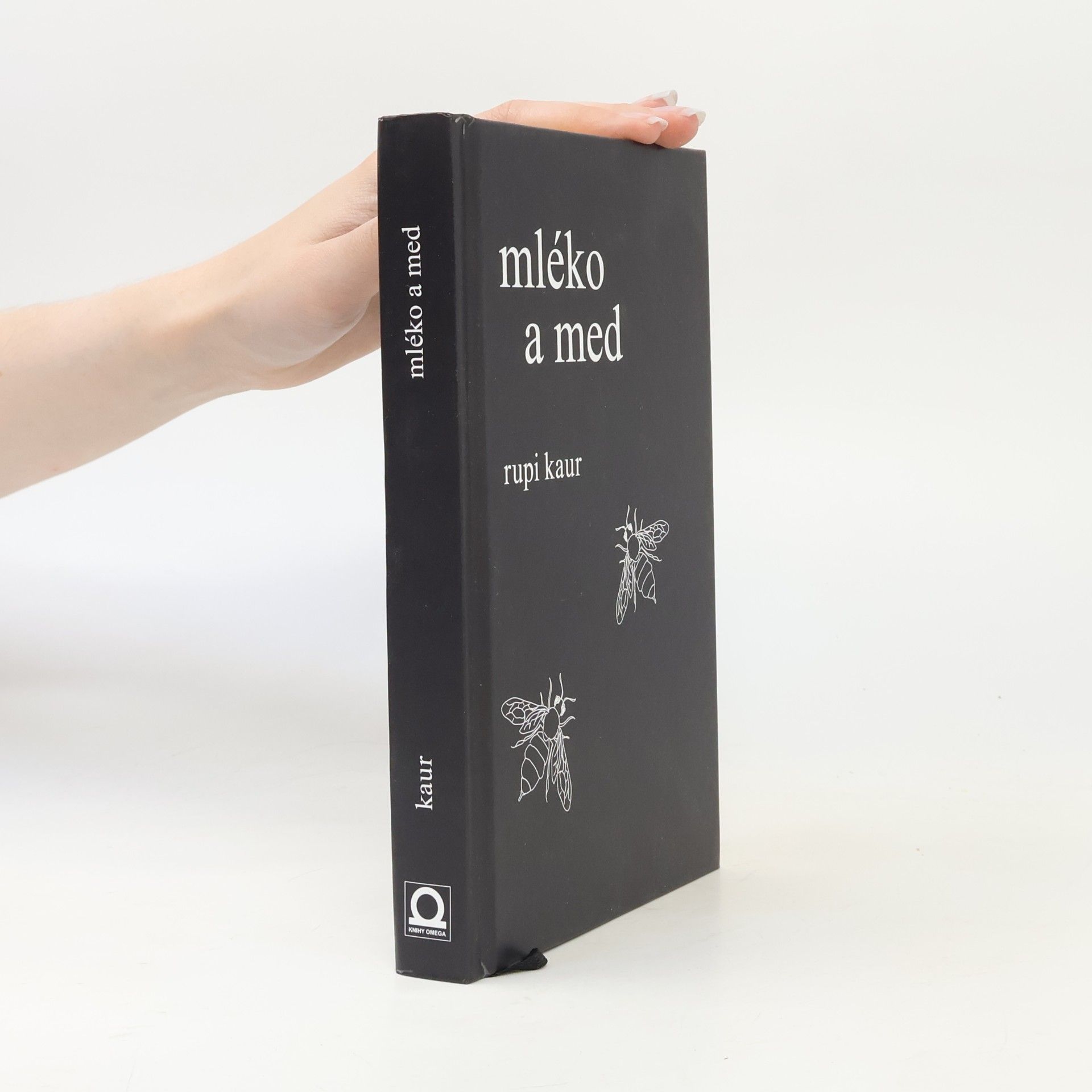 Rupi Kaur Mléko a med