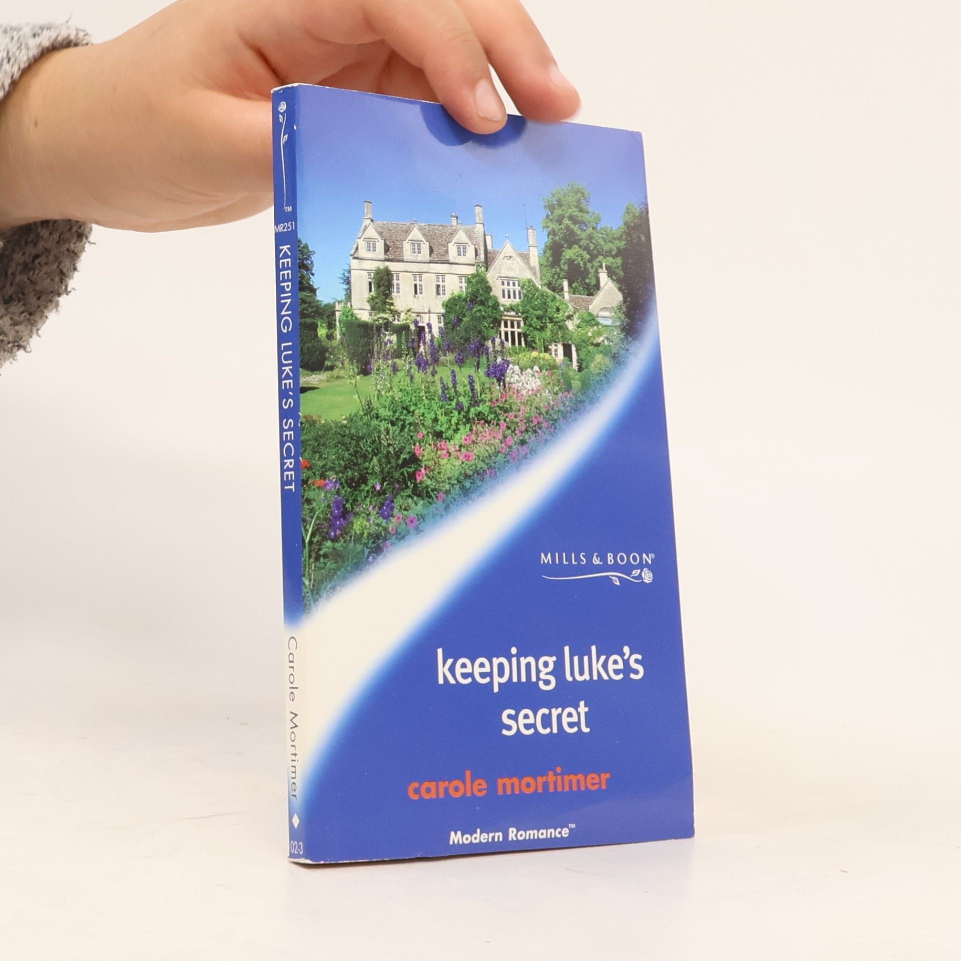 Carole Mortimer Modern Romance: Keeping Luke's Secret