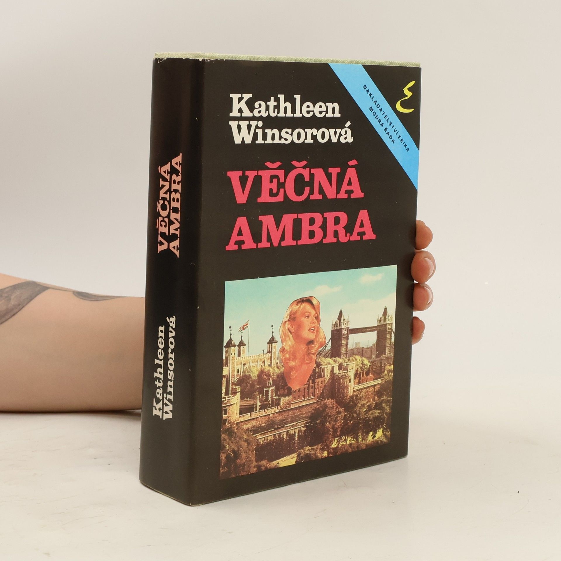 Kathleen Winsor Věčná Ambra