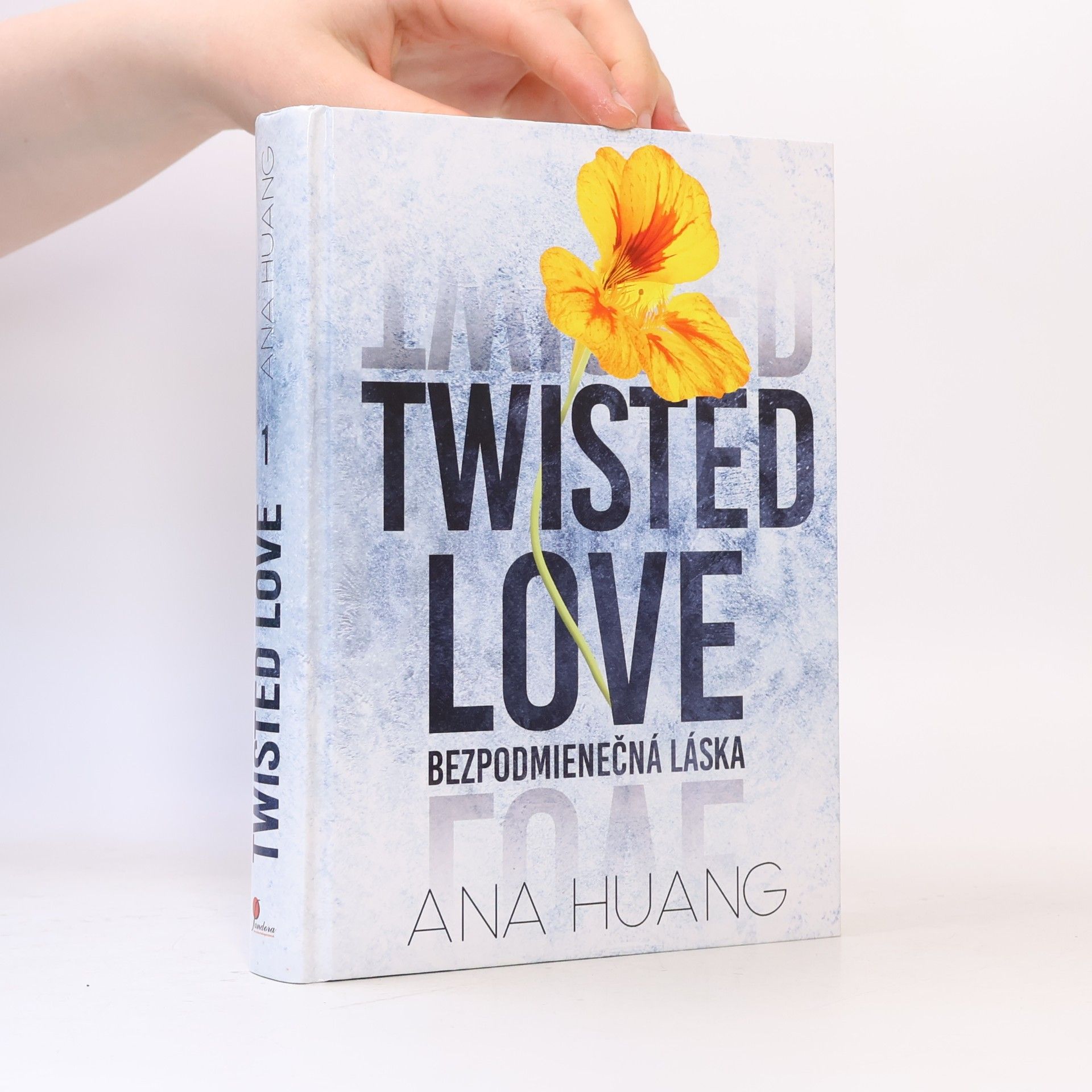 Ana Huang Twisted Love: Bezpomienečná láska