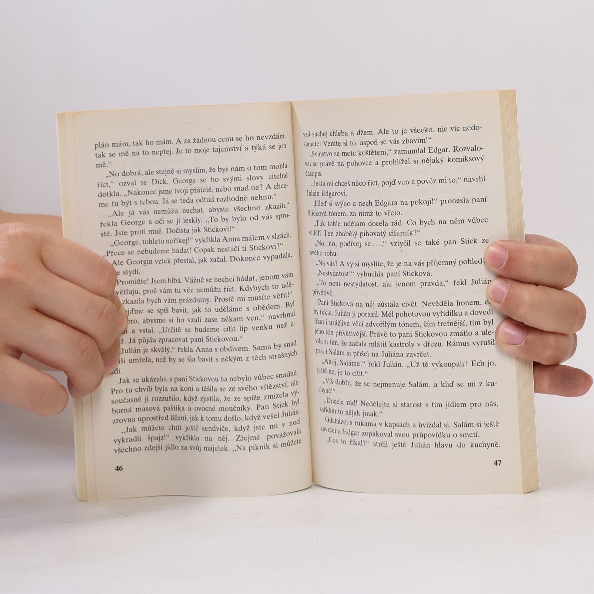 Enid Blyton Správná pětka. Pětka na útěku