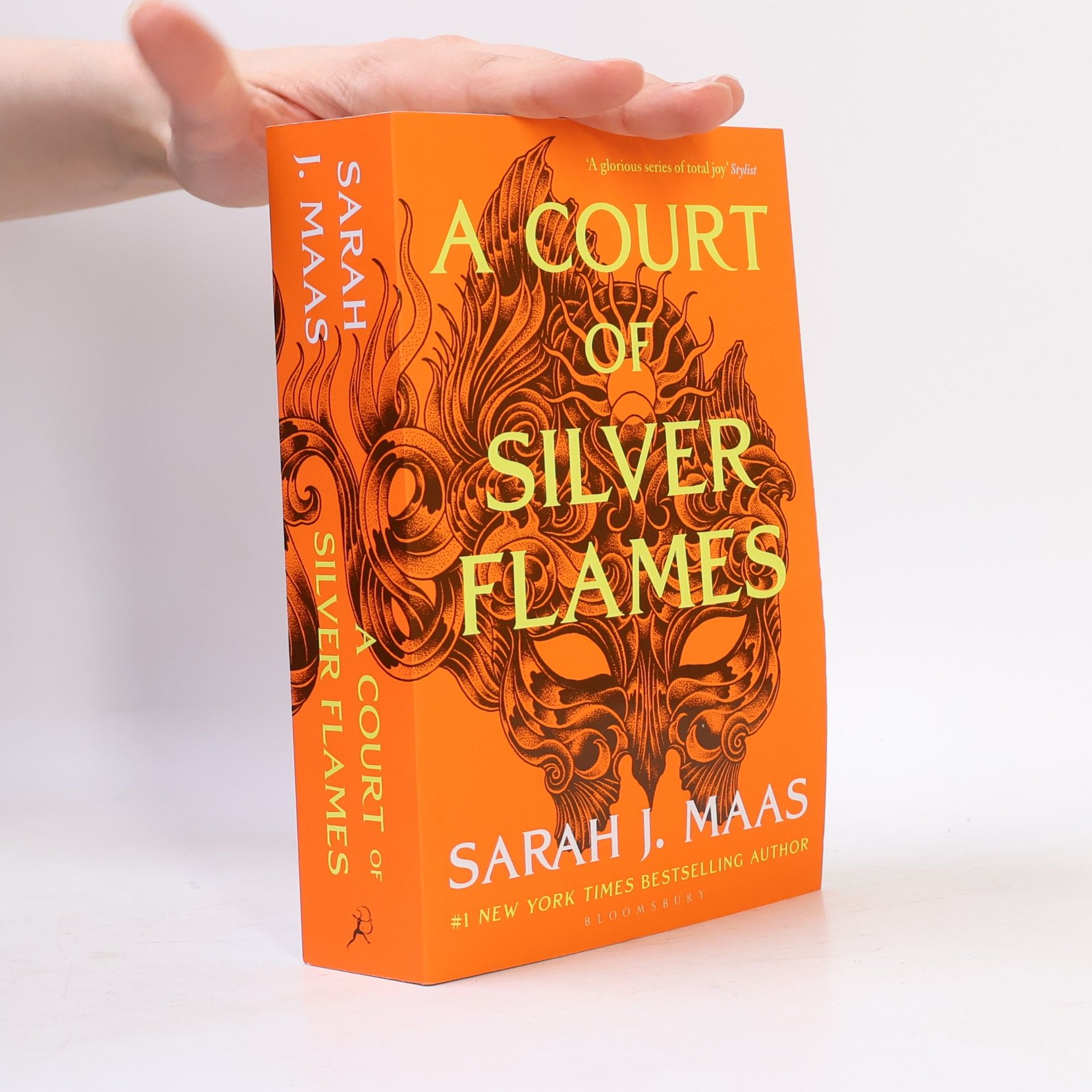 Sarah J. Maas A Court of Silver Flames