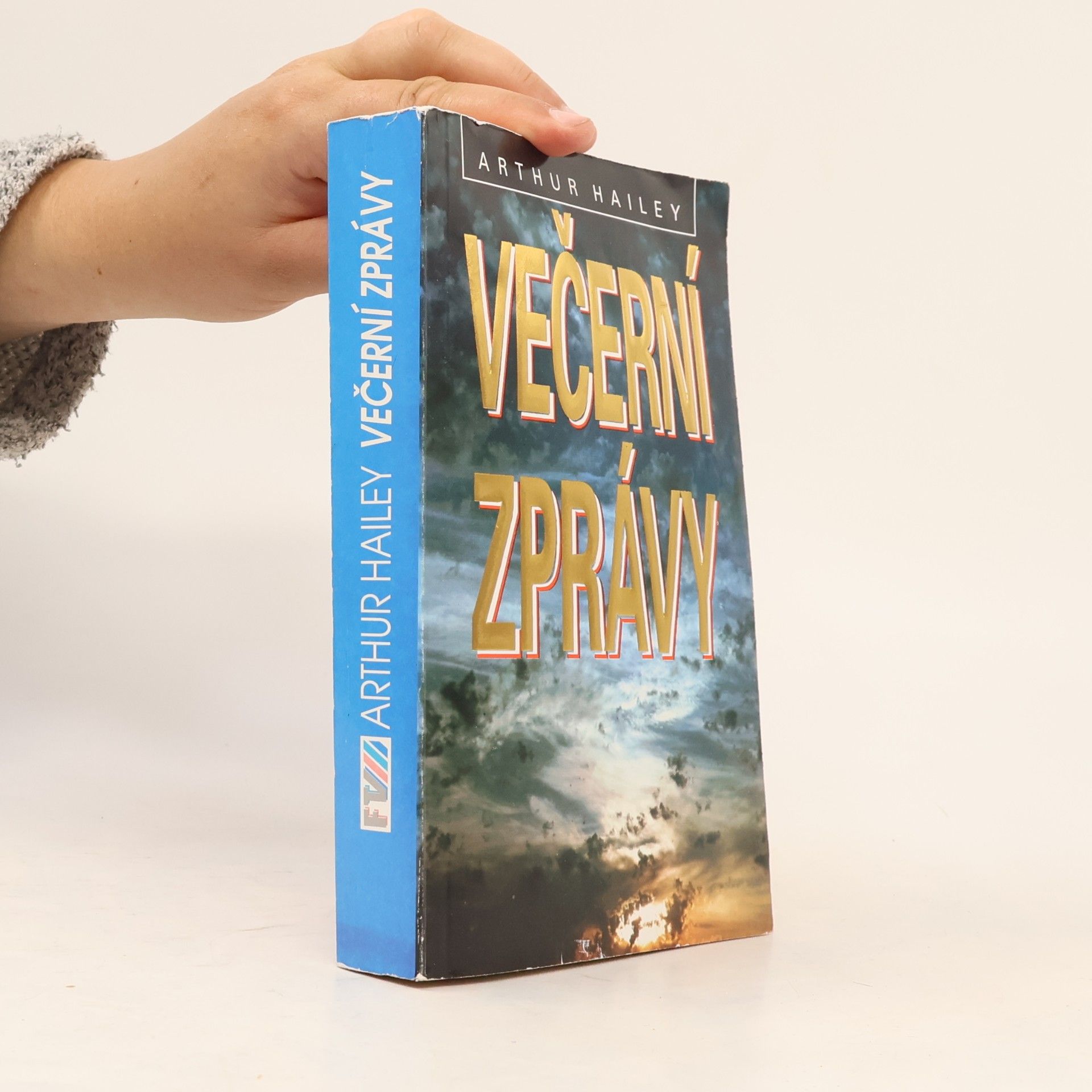 Arthur Hailey Večerní zprávy