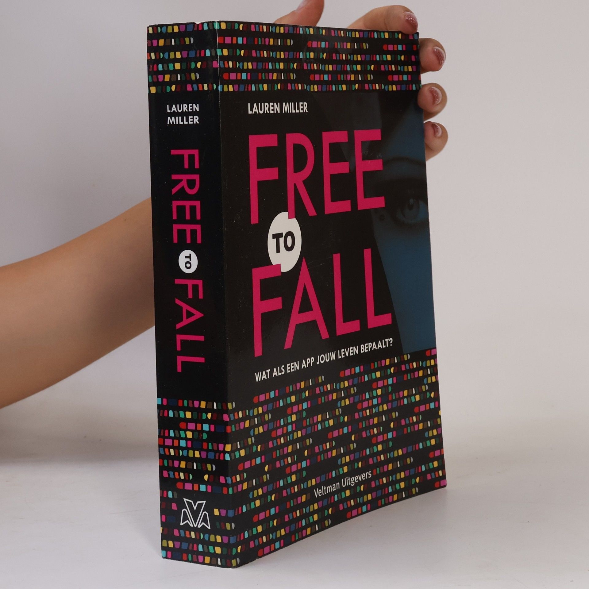 Lauren Miller Free to fall