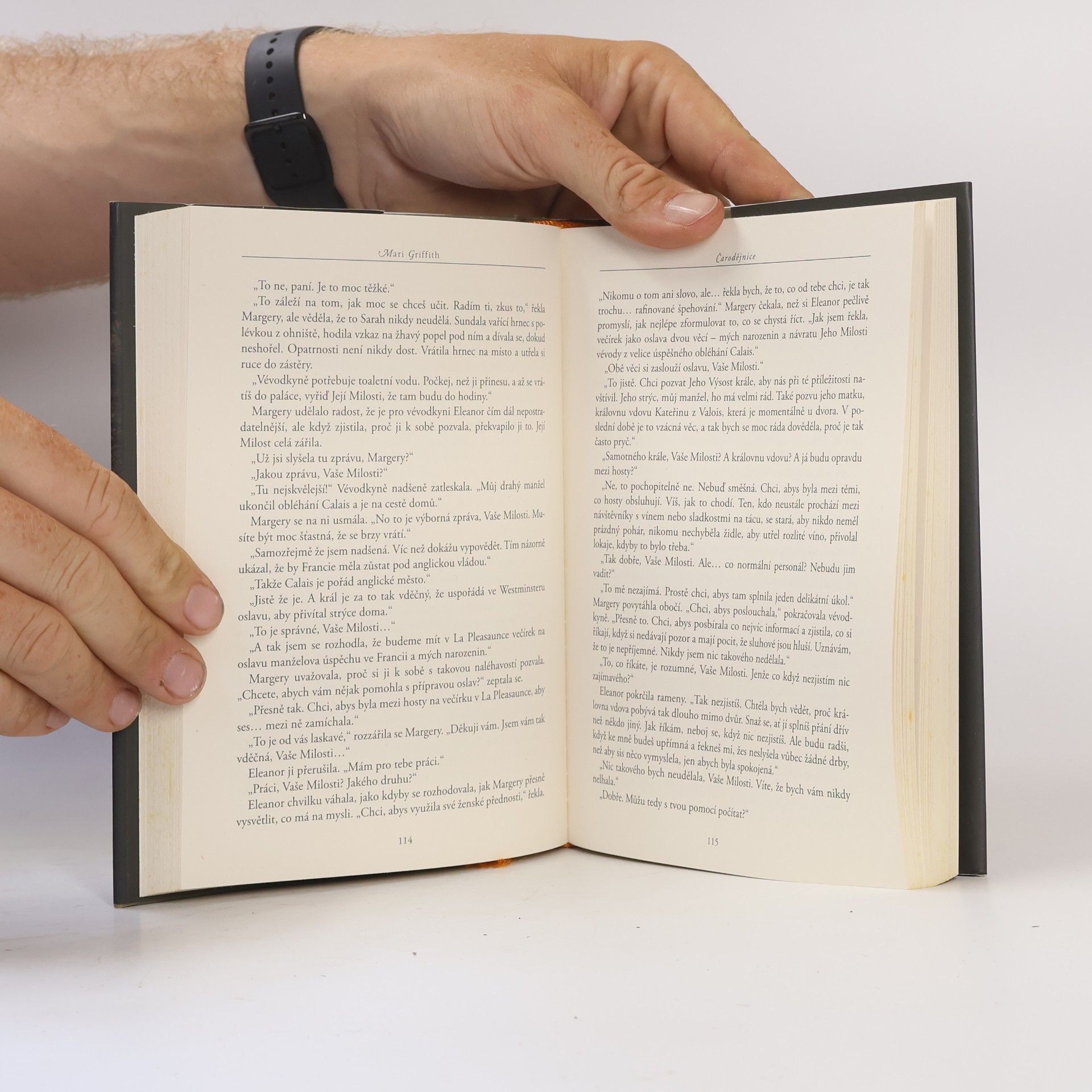 Mari Griffith Čarodějnice: láska, která vedla ke zradě