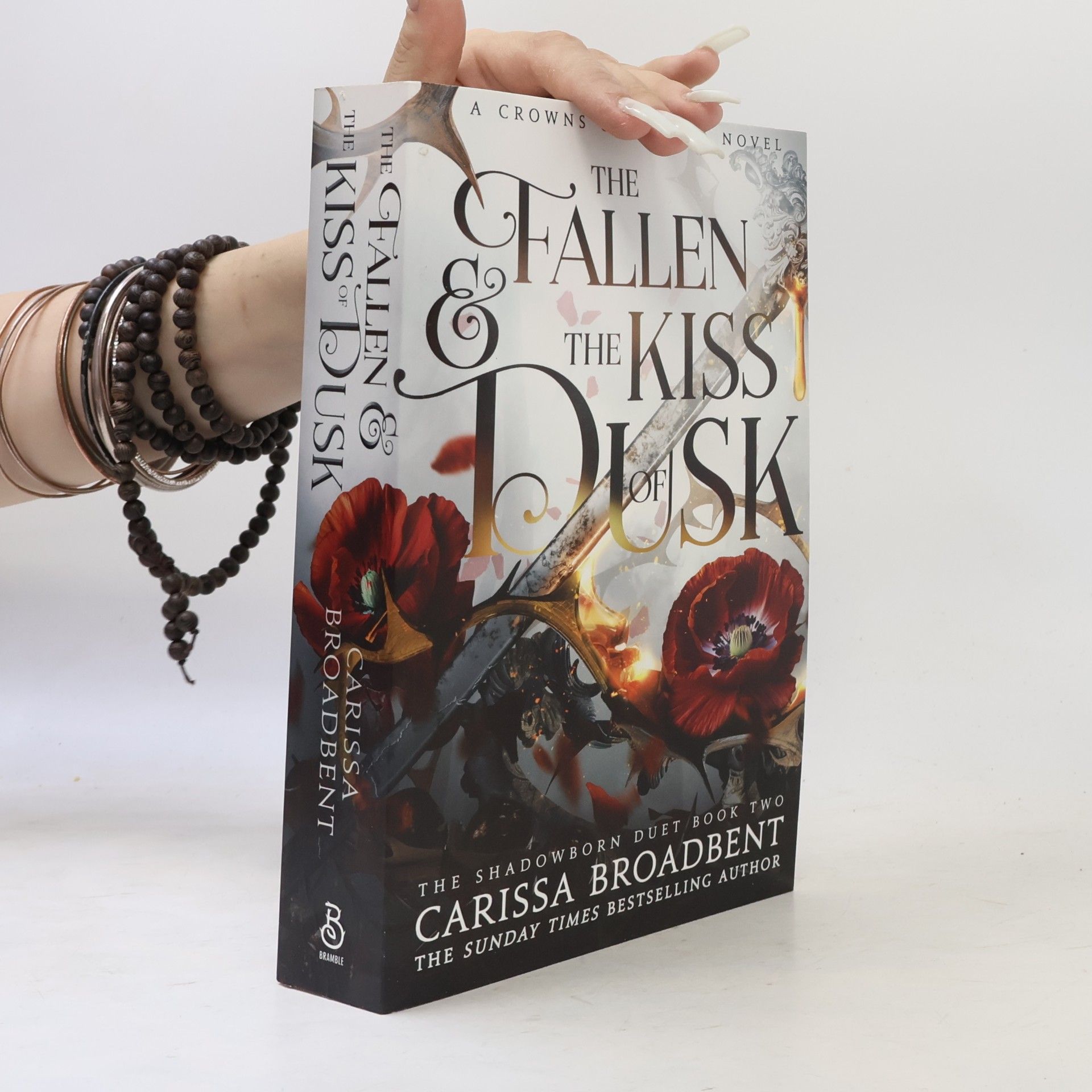 Carissa Broadbent The Fallen & the Kiss of Dusk