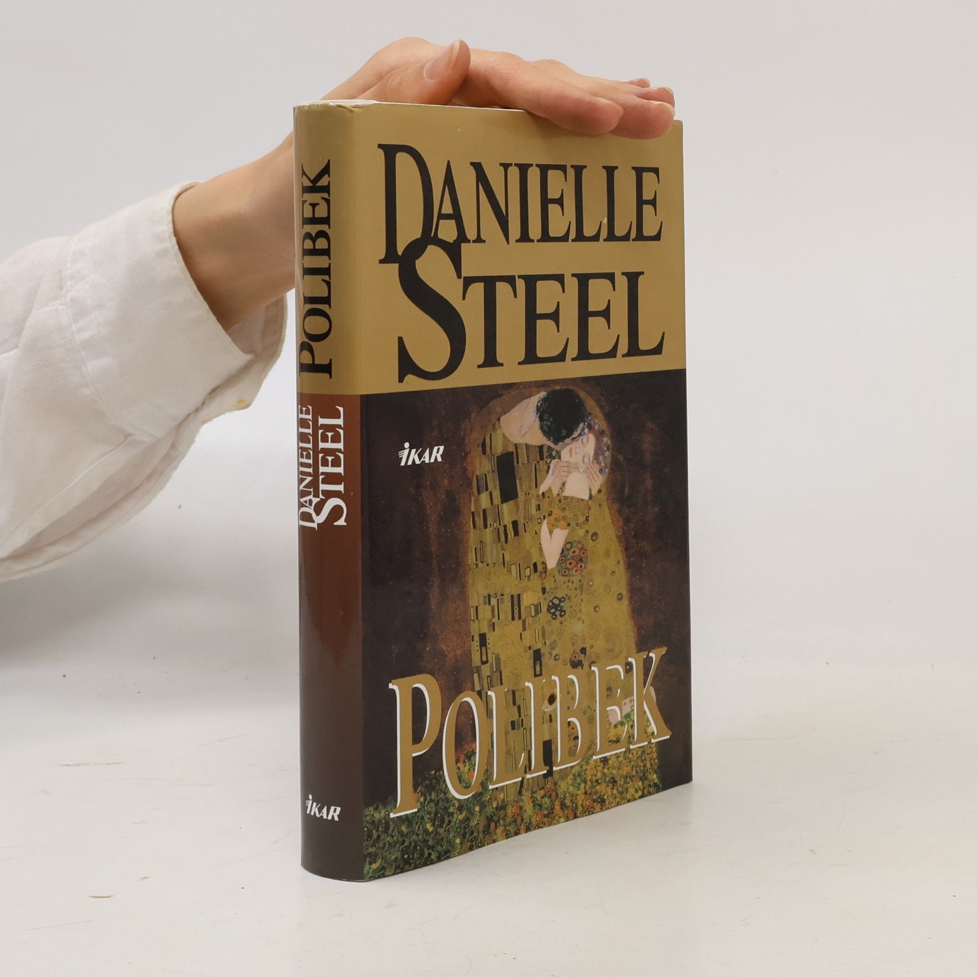 Danielle Steel Polibek