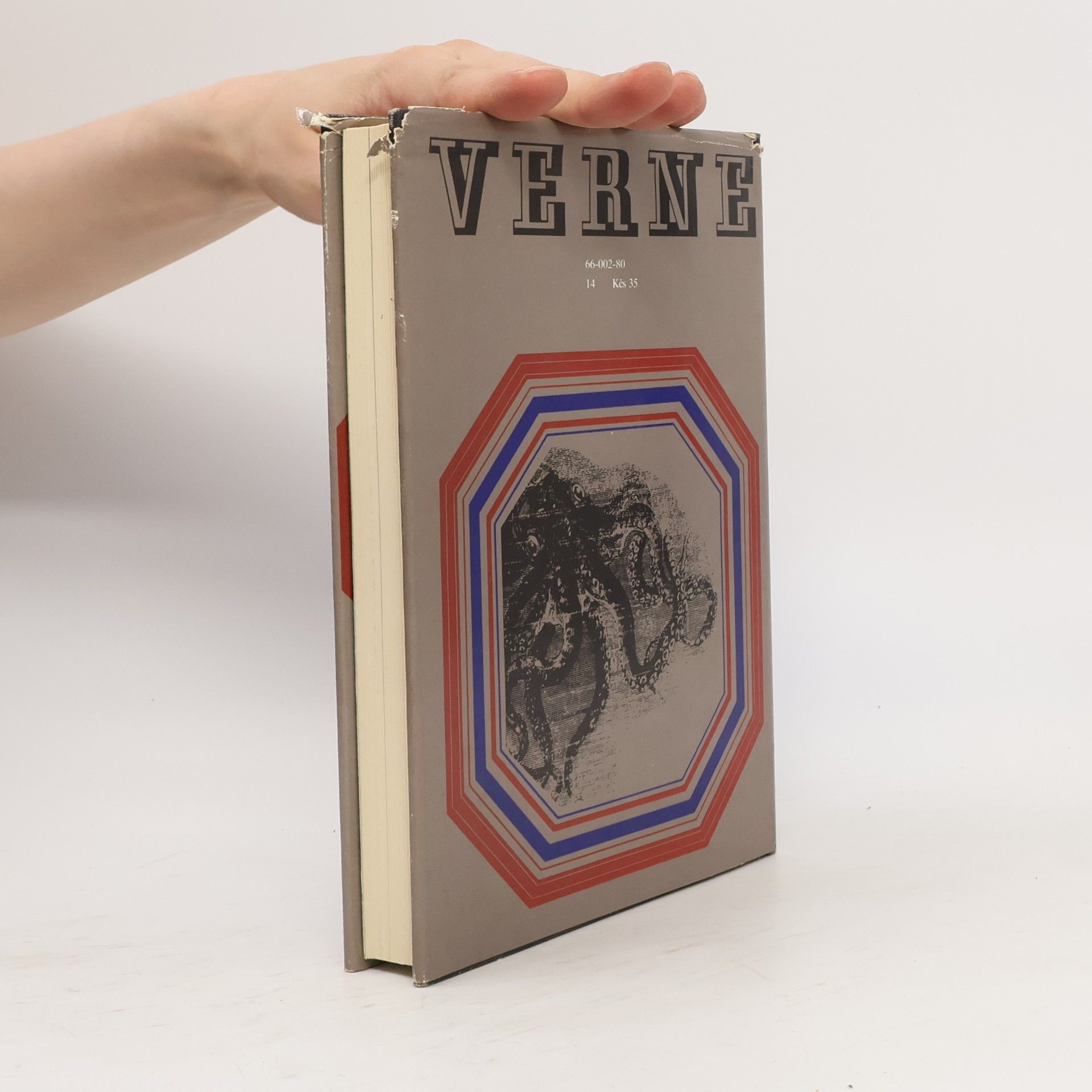 Jules Verne Dvadsaťtisíc míľ pod morom