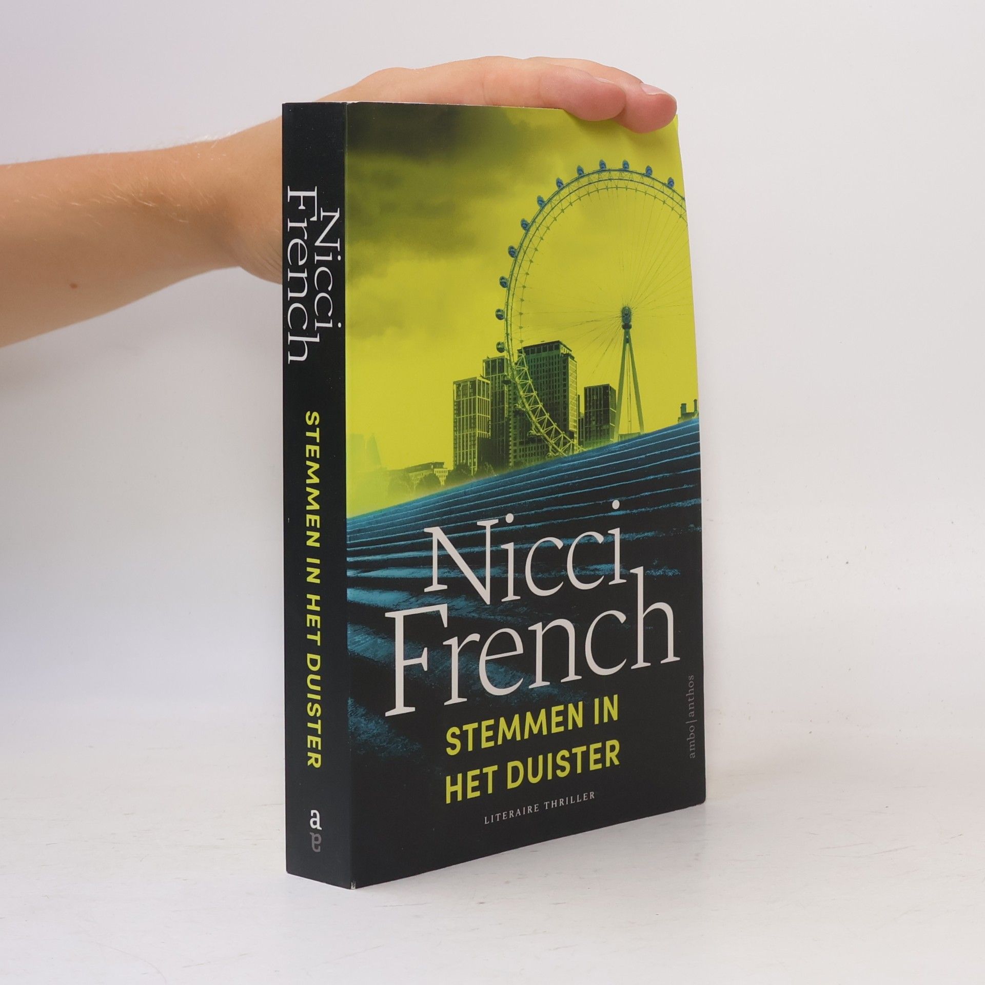 Nicci French Maud O'Connor - 2: Stemmen in het duister