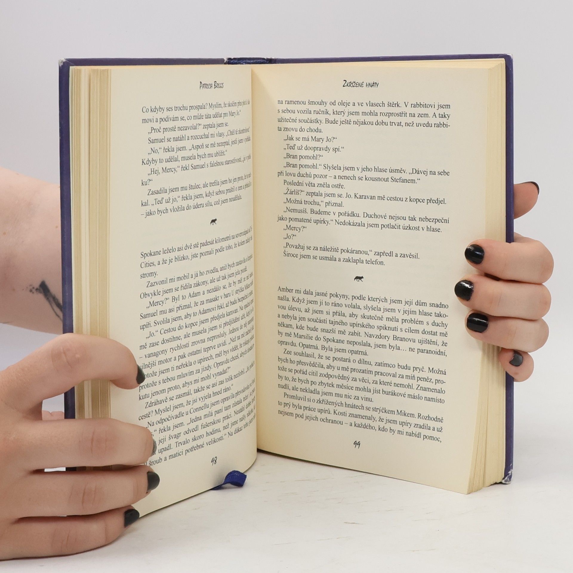 Patricia Briggs Zkřížené hnáty