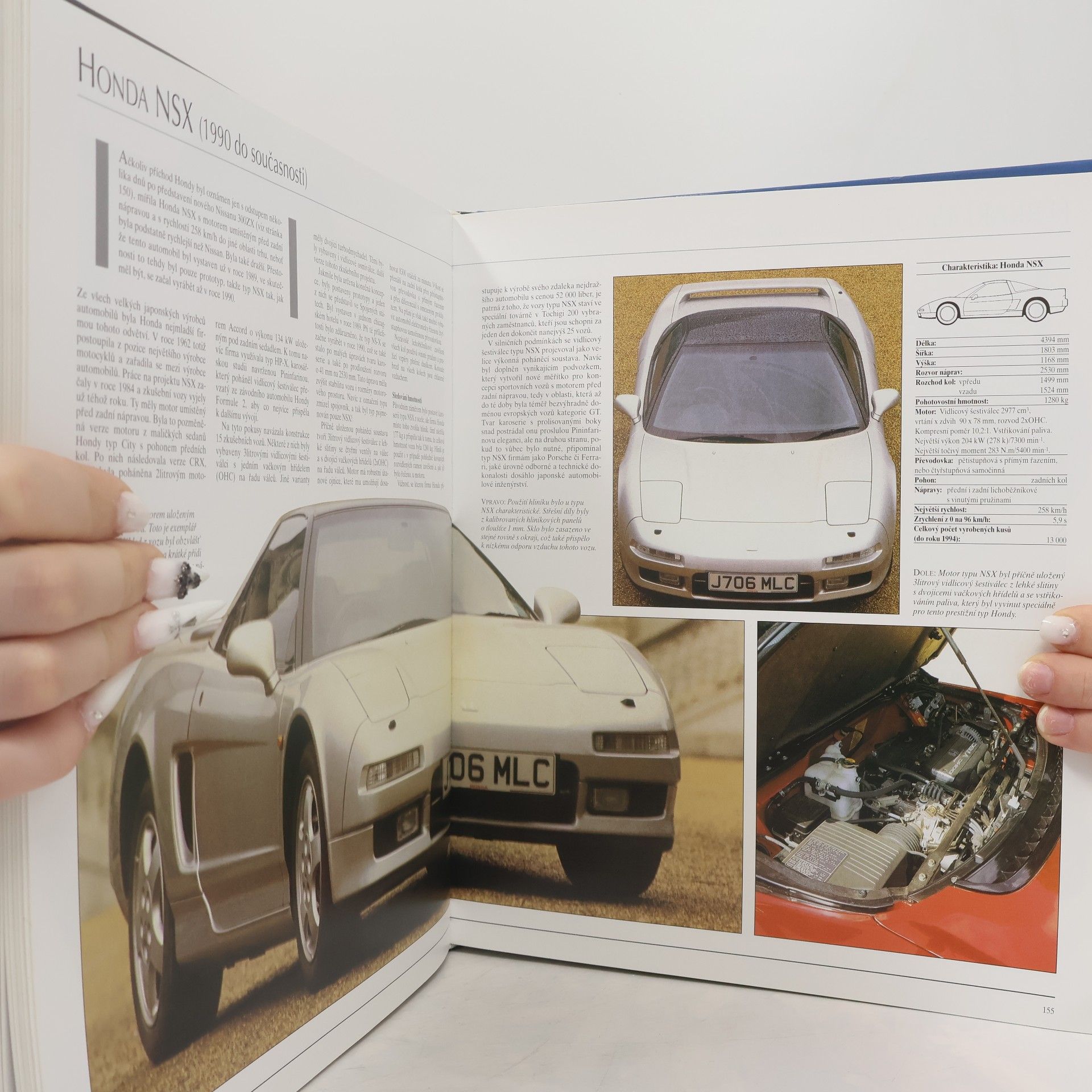 Jonathan Wood Velká kniha automobilů za posledních 50 let. Nejslavnější automobily světa.