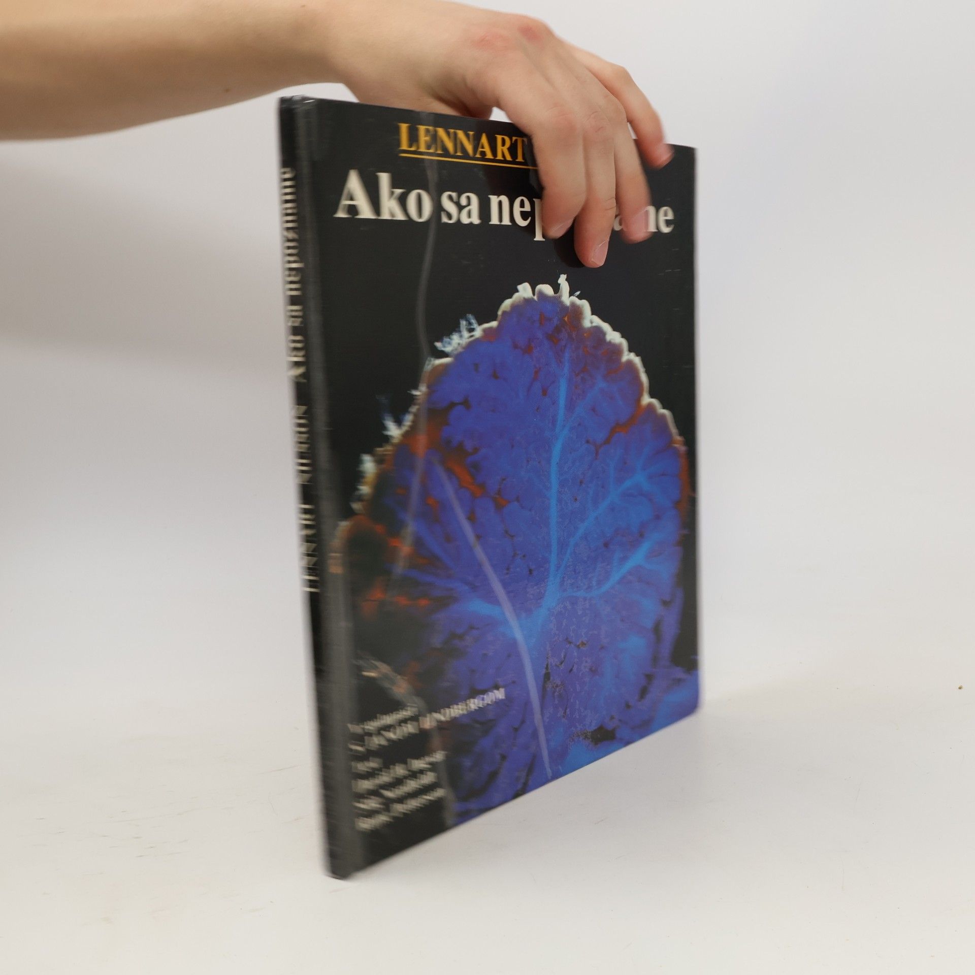 Kolektív autorov Ako sa nepoznáme: Objavná cesta s fotografickým aparátom do nášho tela