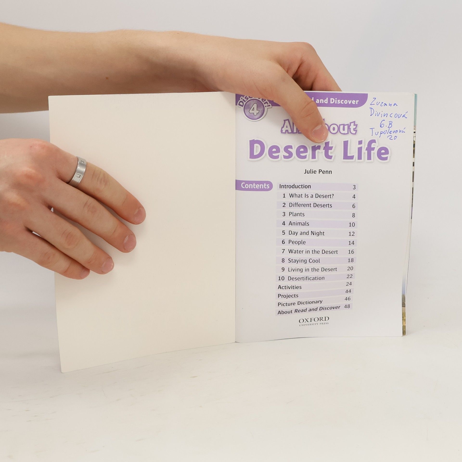 Julie Penn Oxford Read and Discover: Level 4: All About Desert Life