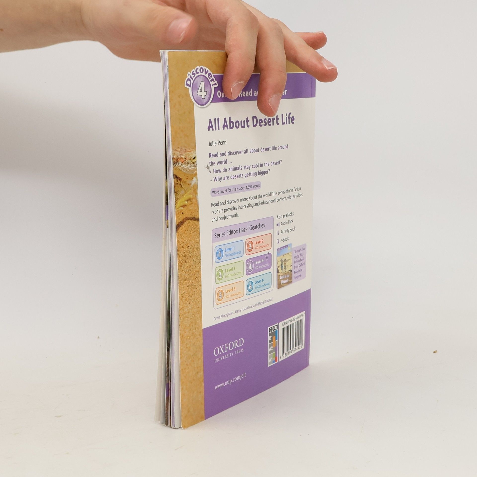 Julie Penn Oxford Read and Discover: Level 4: All About Desert Life