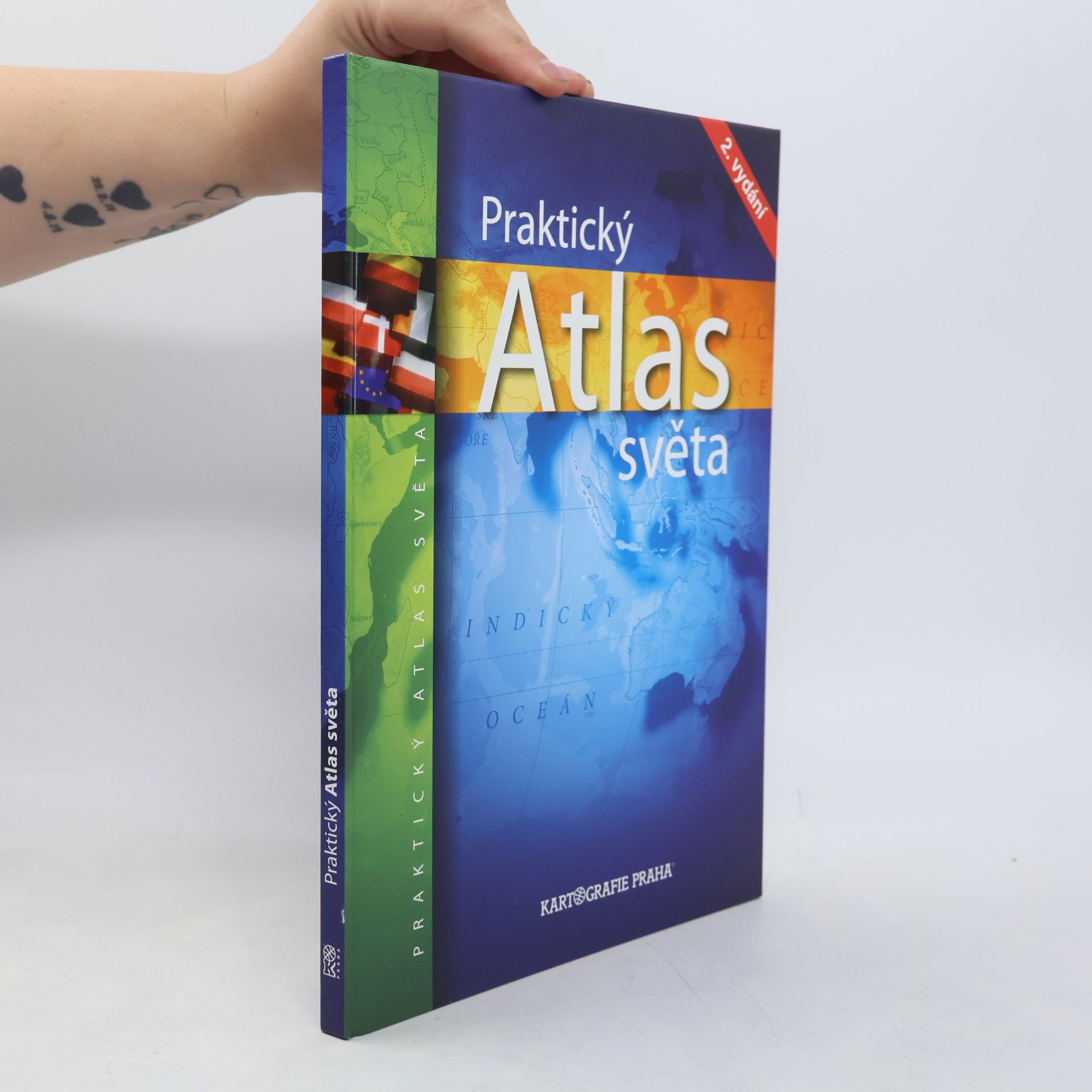 Autorenkollektiv Praktický atlas světa