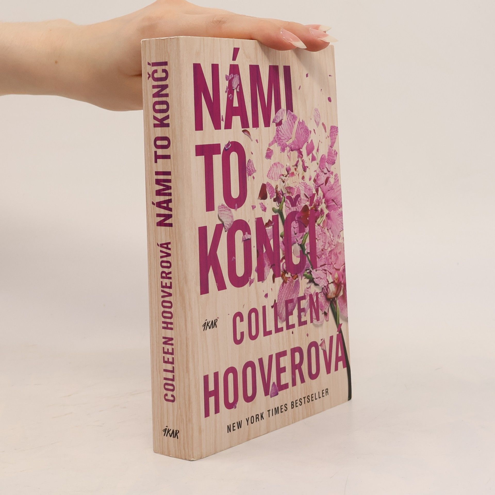 Colleen Hooverová Námi to končí