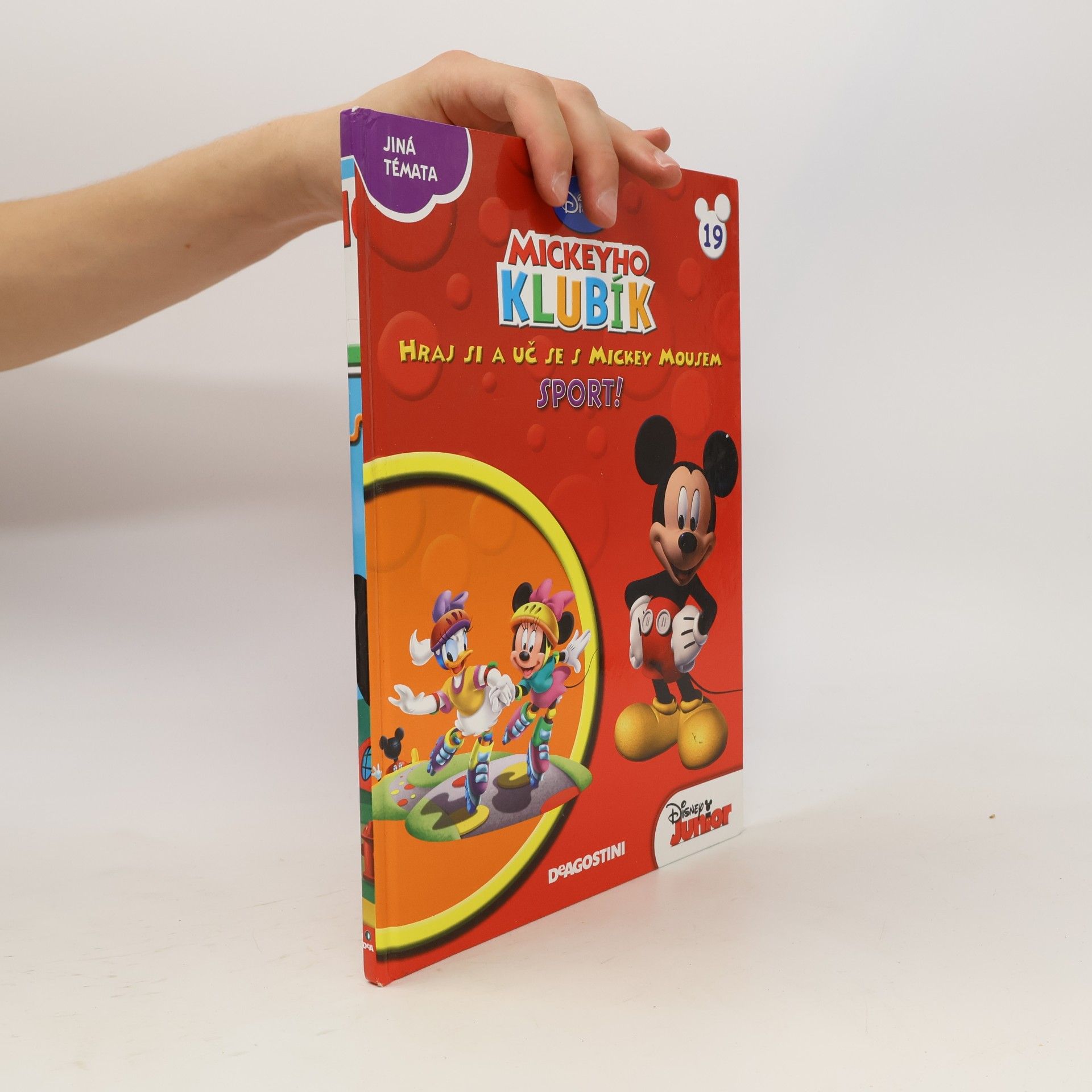 Various authors Mickeyho Klubík. Hraj si a uč se s Mickey Mousem. 19 Sport