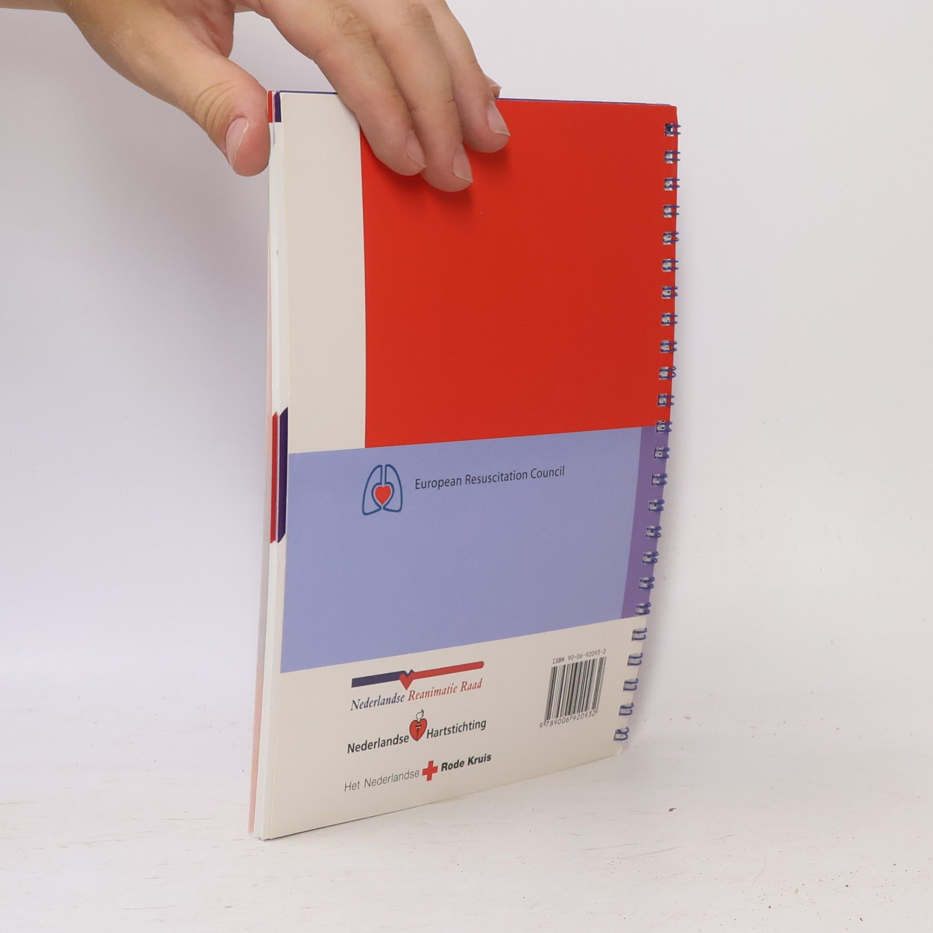 Lesboek basale reanimatie en automatische externe defibrillatie