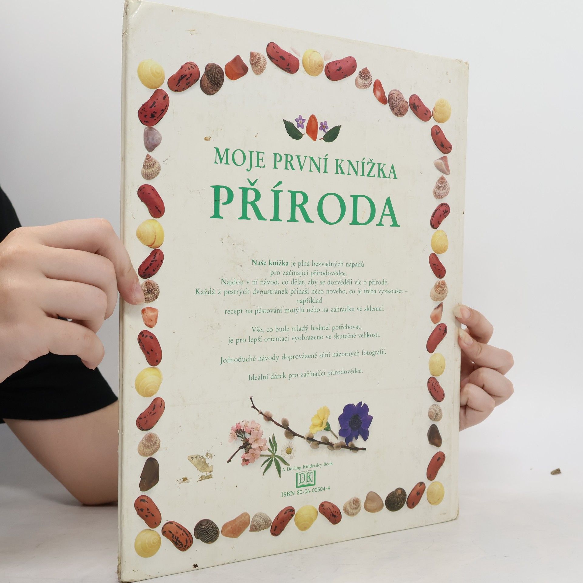 Angela Wilkes Moje první knížka. Příroda. Zábavný průvodce pro začínající přírodovědce.