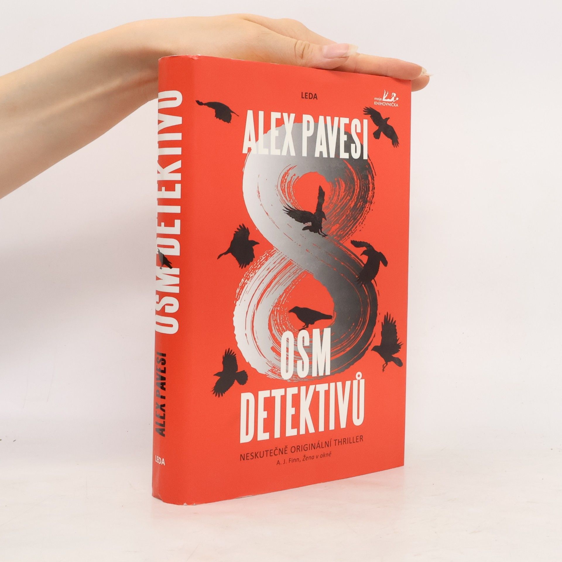 Alex Pavesi Osm detektivů