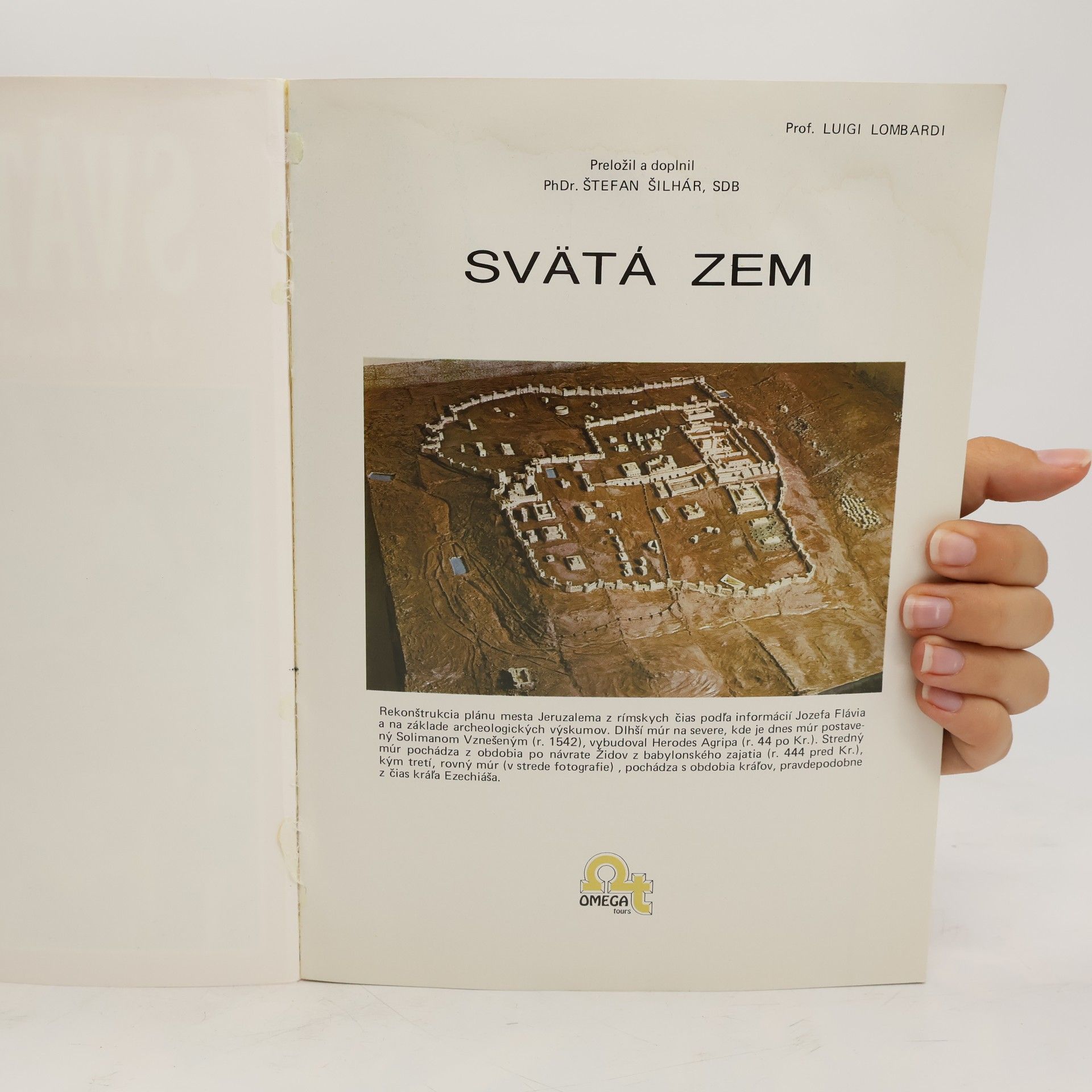 Luigi Lombardi Svätá zem. 246 farebných fotografií