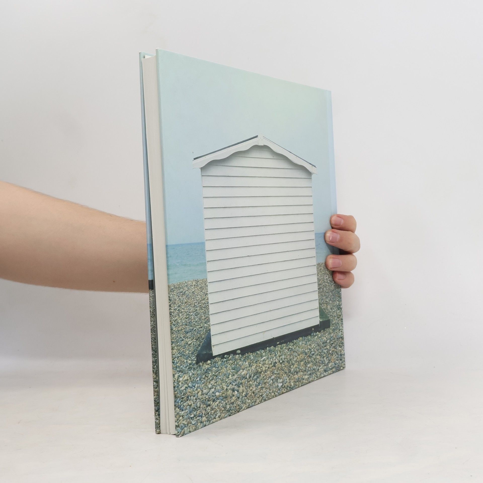 Carsten Ahrens Götz Diergarten, Photographs