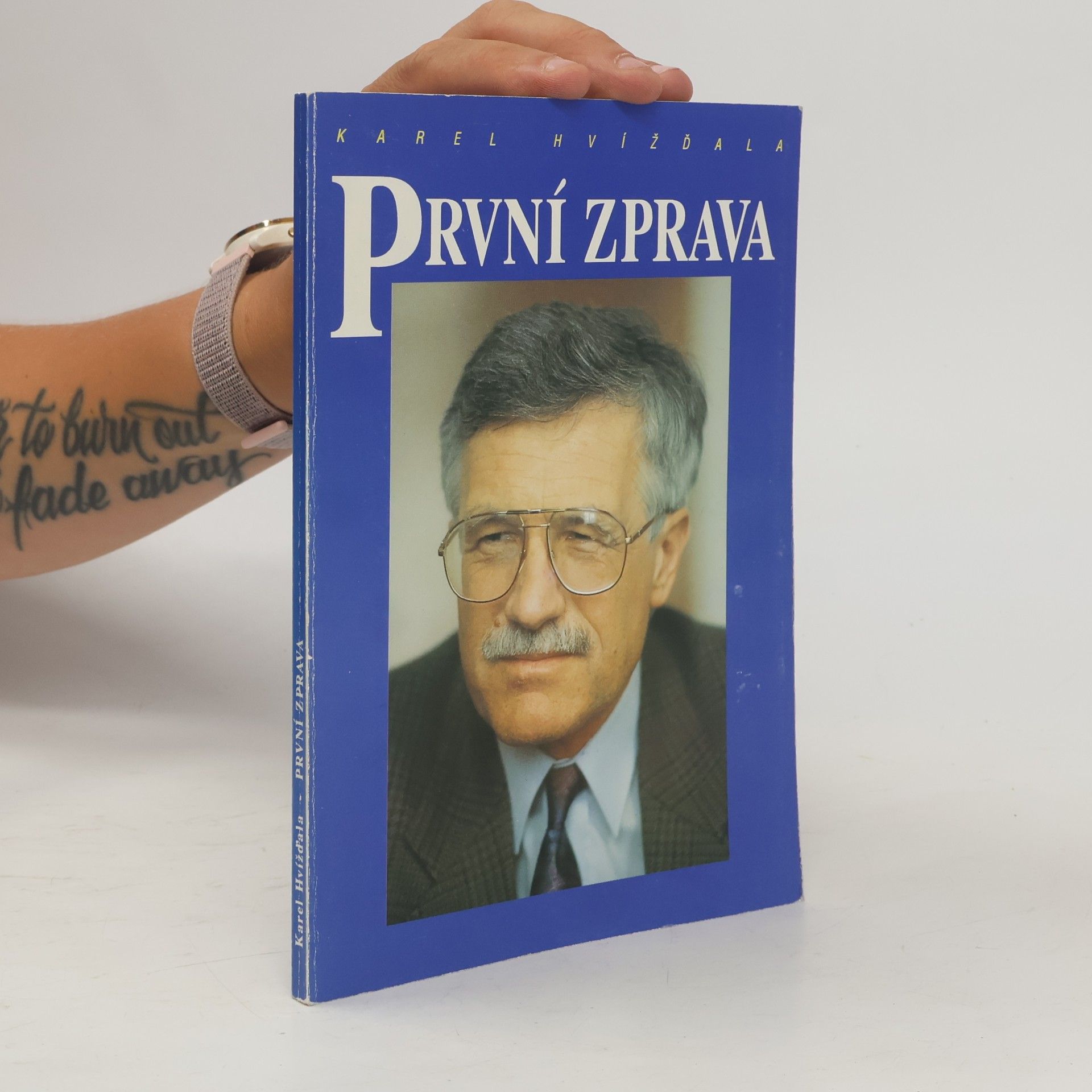 Karel Hvížďala První zprava