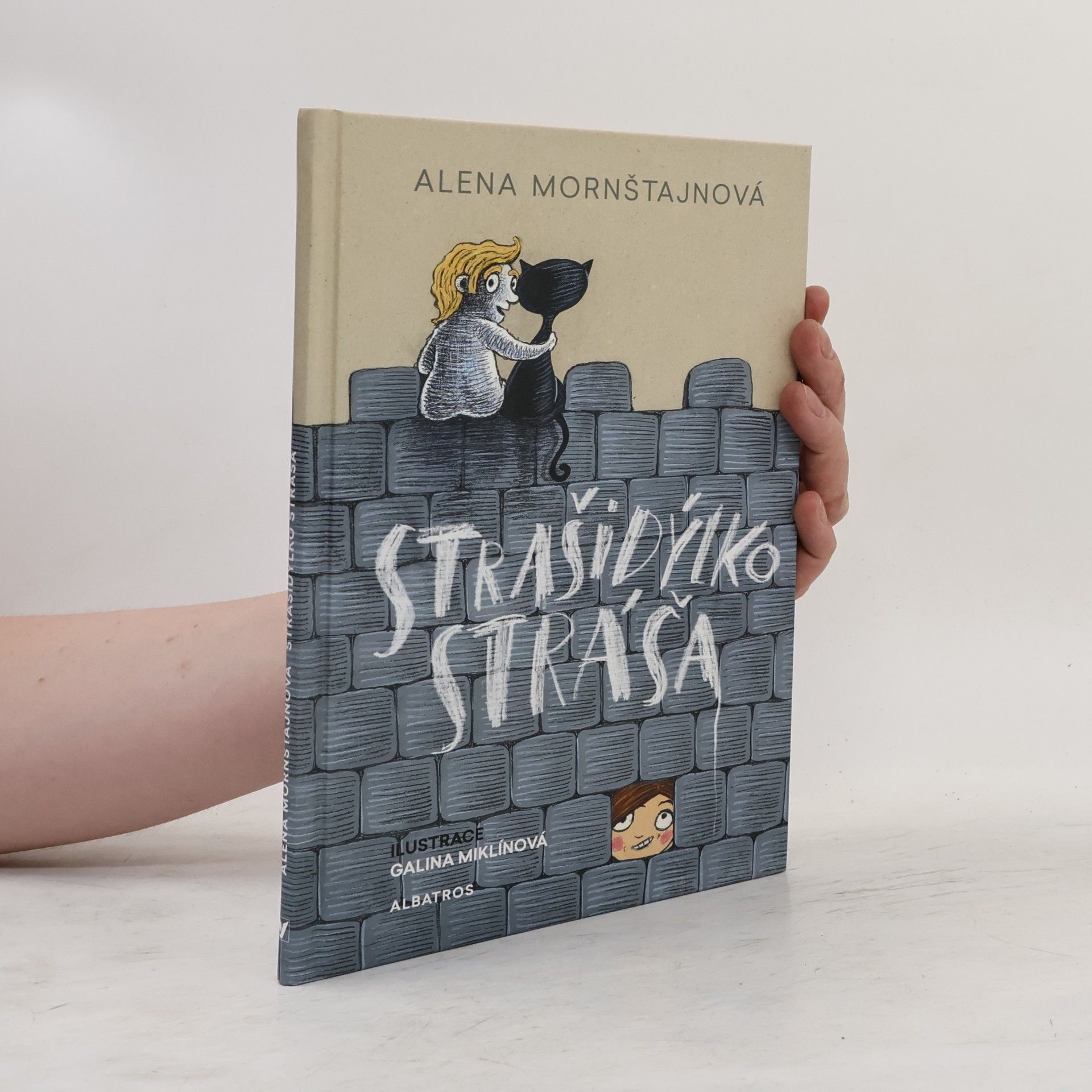 Alena Mornštajnová Strašidýlko Stráša