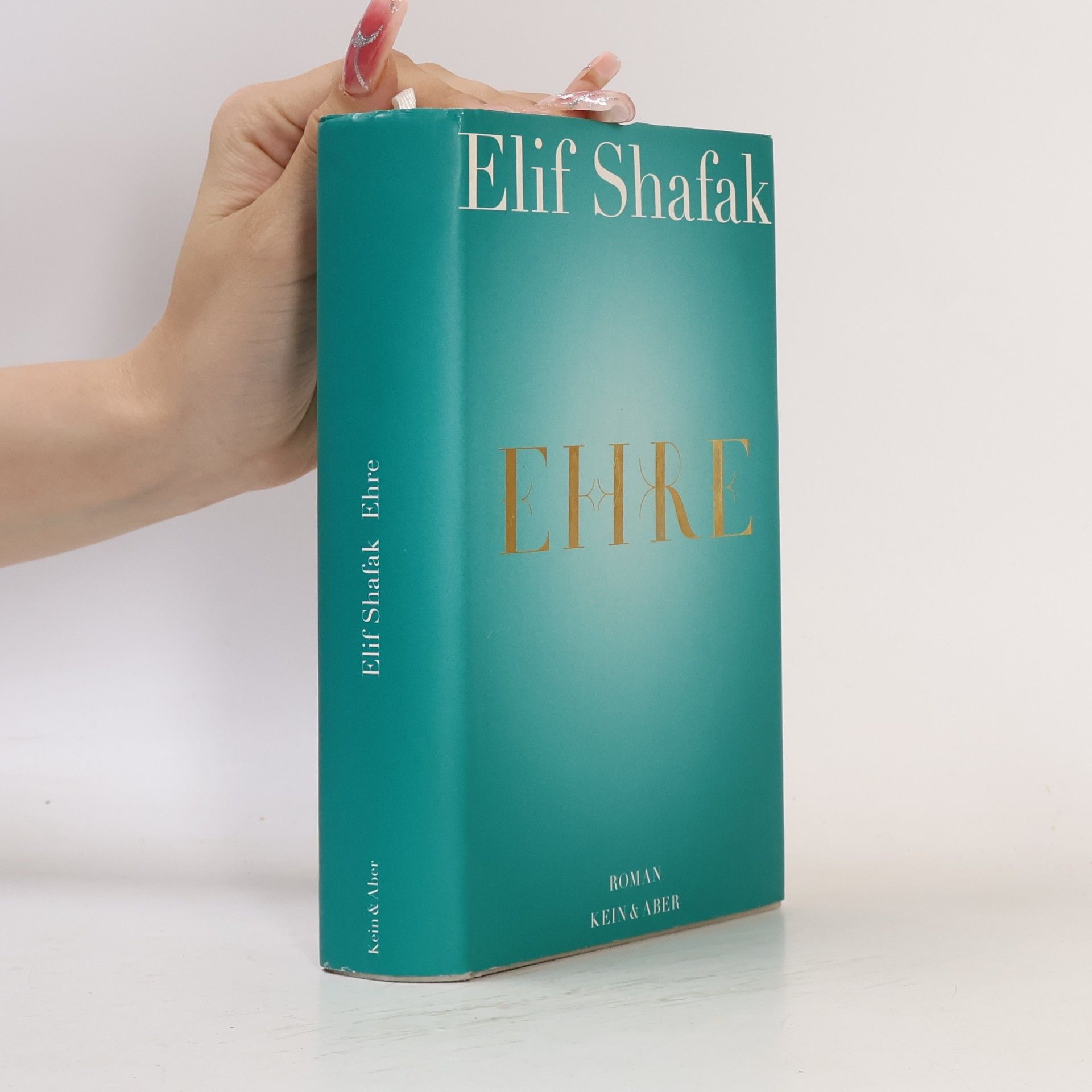 Elif Şafak Ehre