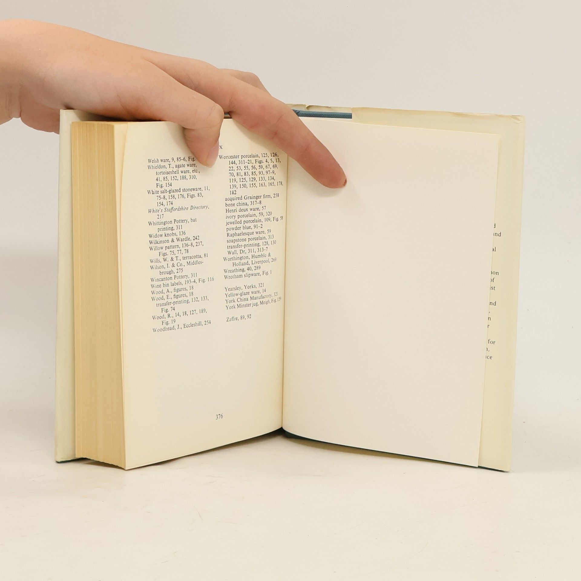 G. Bernard Hughes The Country Life Collector's Pocket Book of China