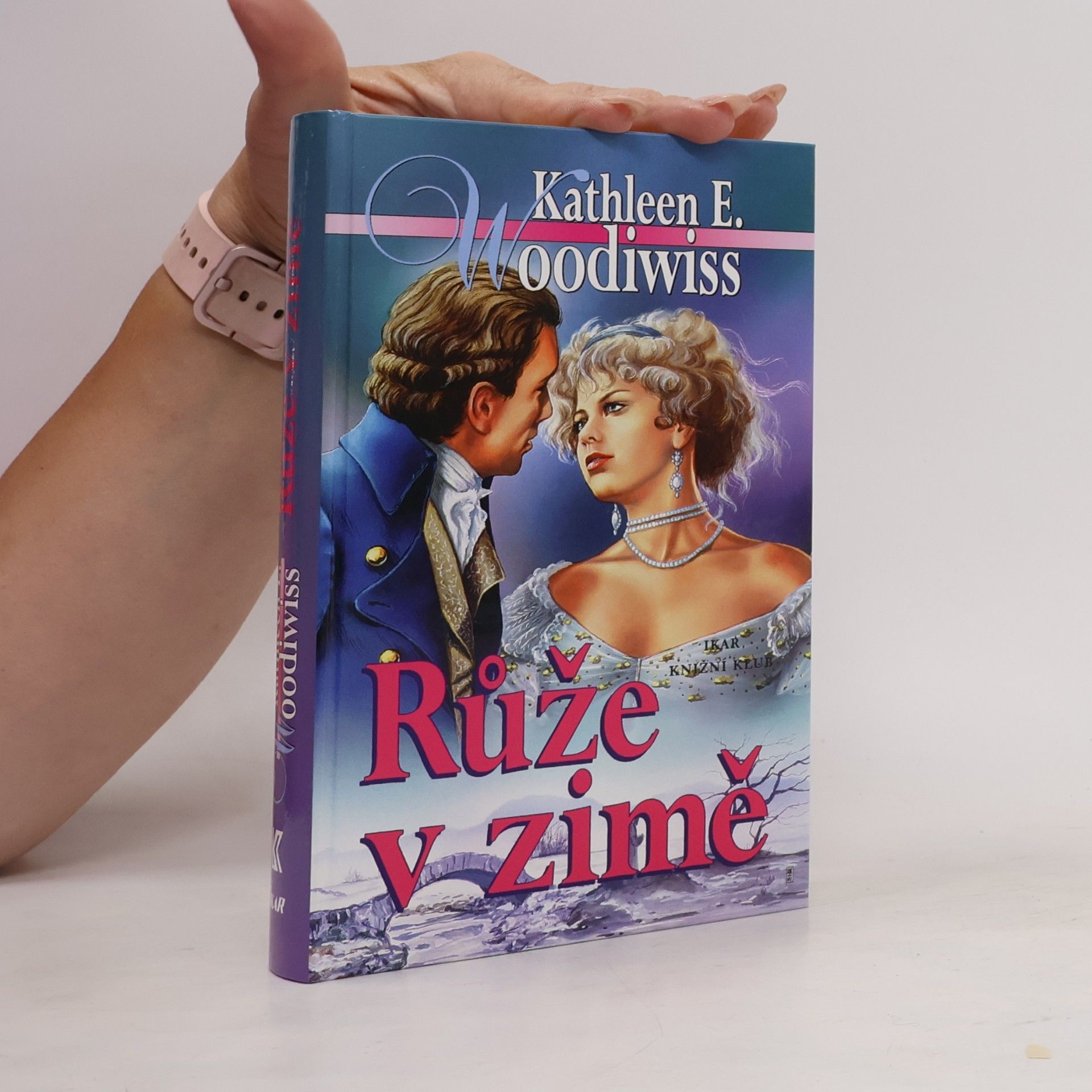 Kathleen E. Woodiwiss Růže v zimě