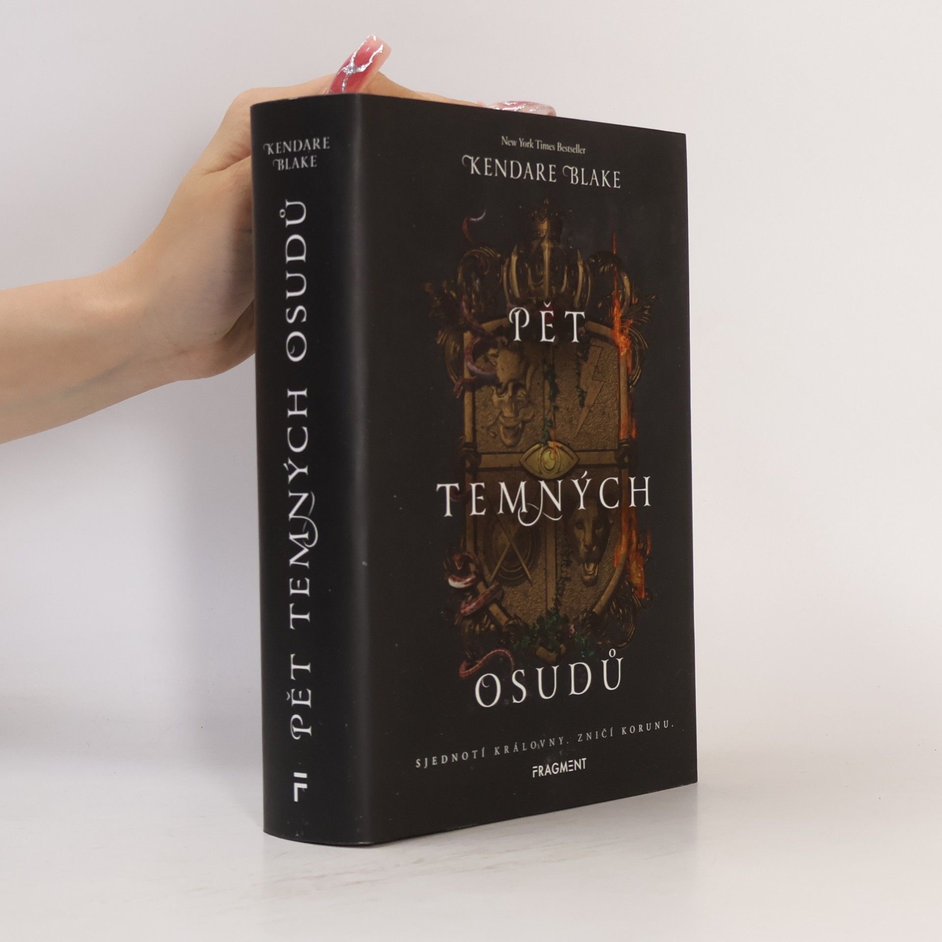 Kendare Blake Pět temných osudů