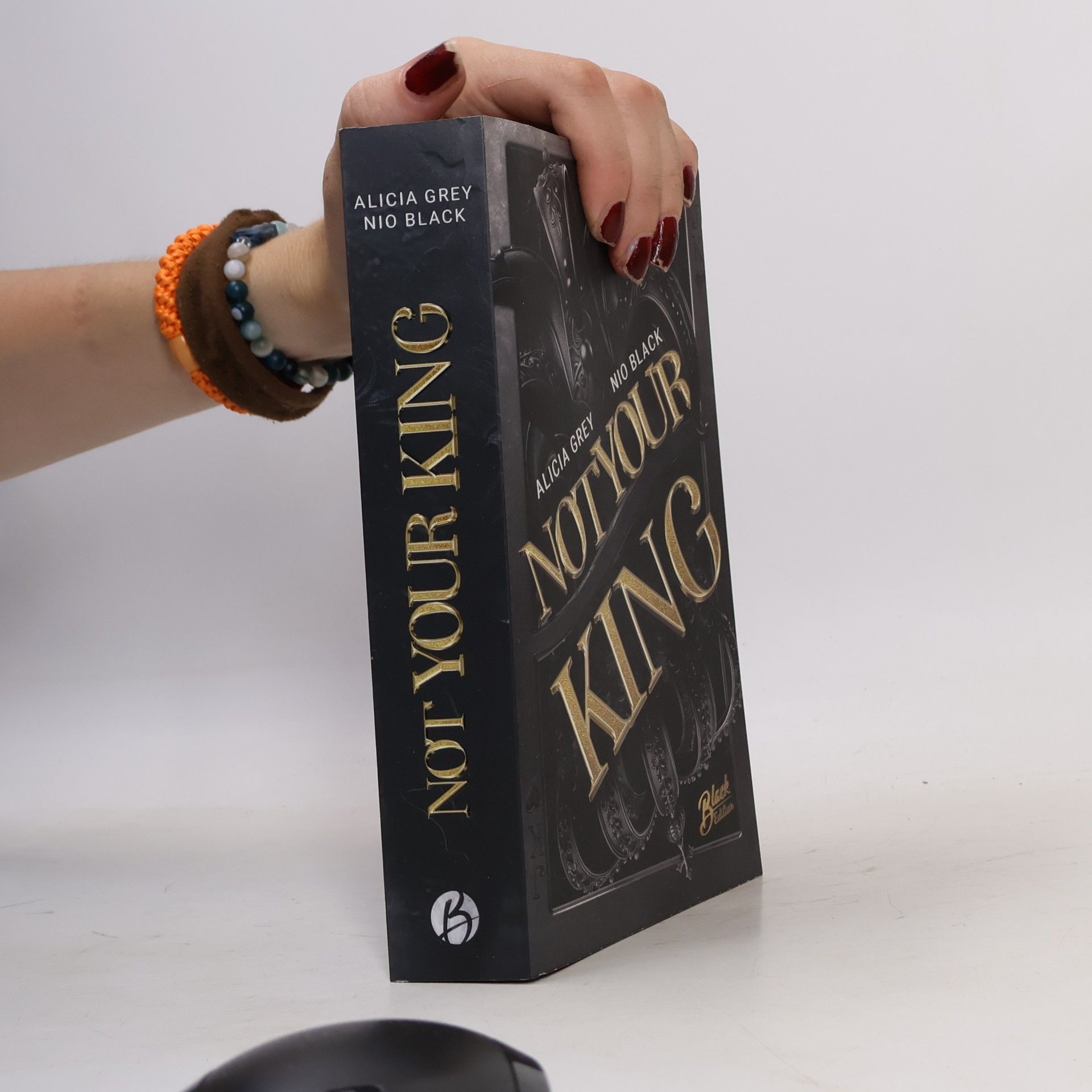 Alicia Grey Not Your King