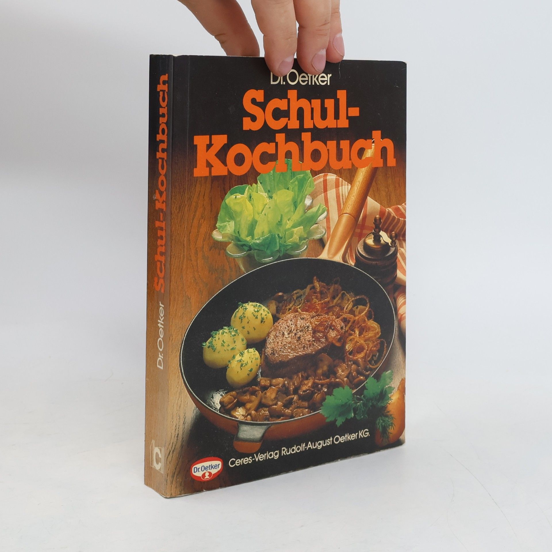 Gisela Knutzen Dr.-Oetker-Schul-Kochbuch